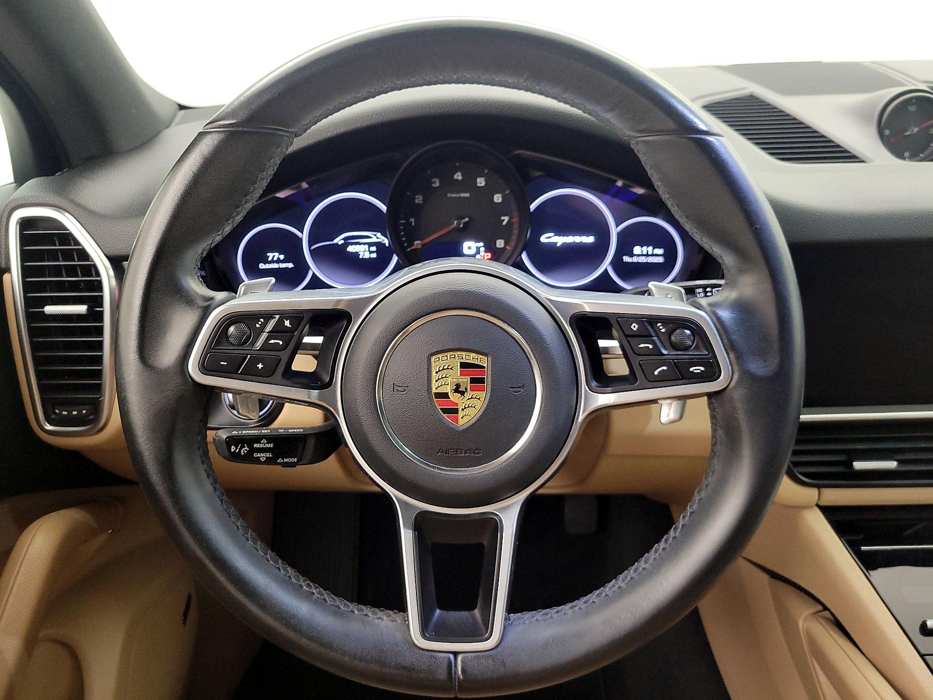 Thumbnail: 2021 Porsche Cayenne - 10