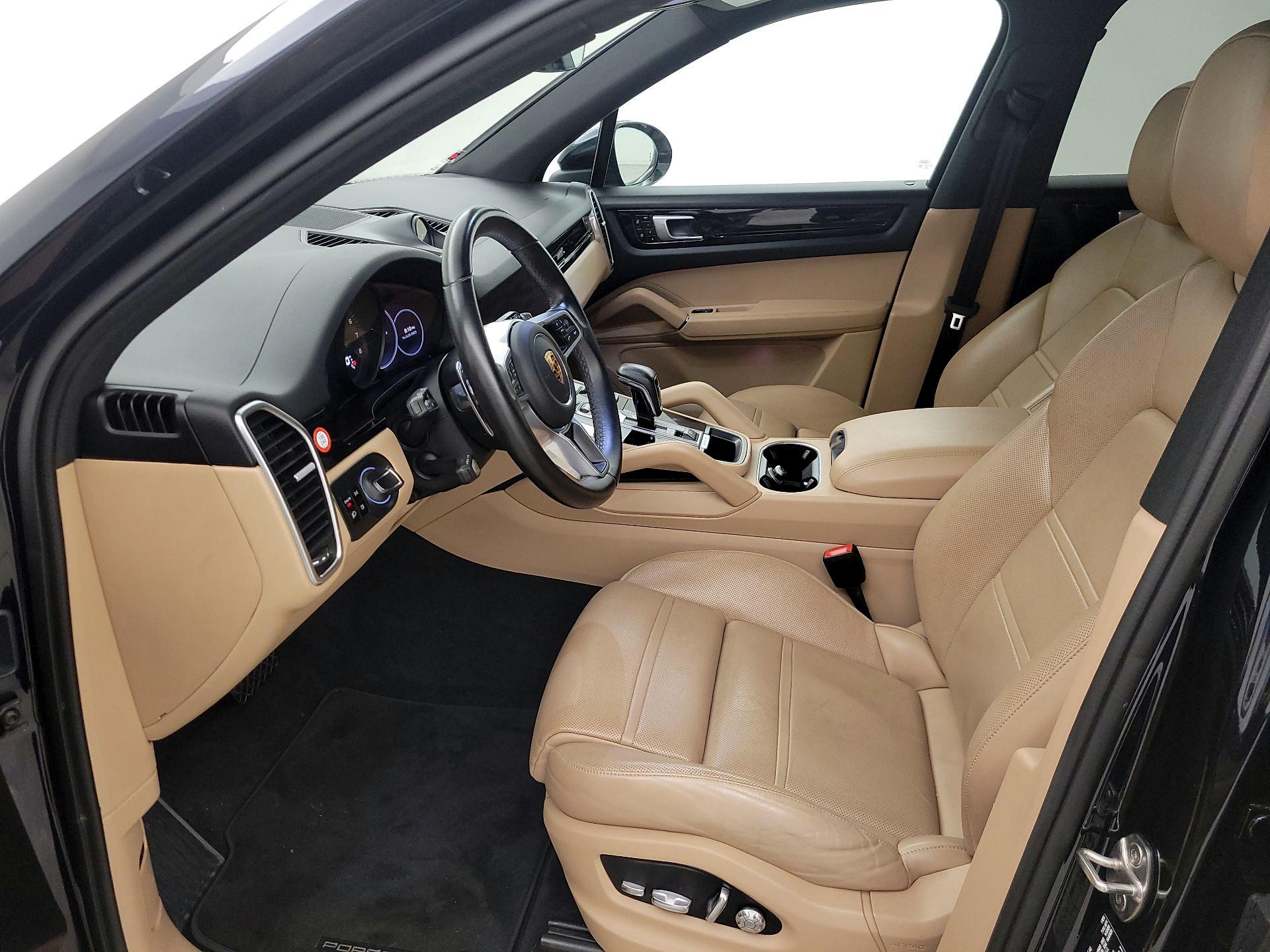 Thumbnail: 2021 Porsche Cayenne - 11