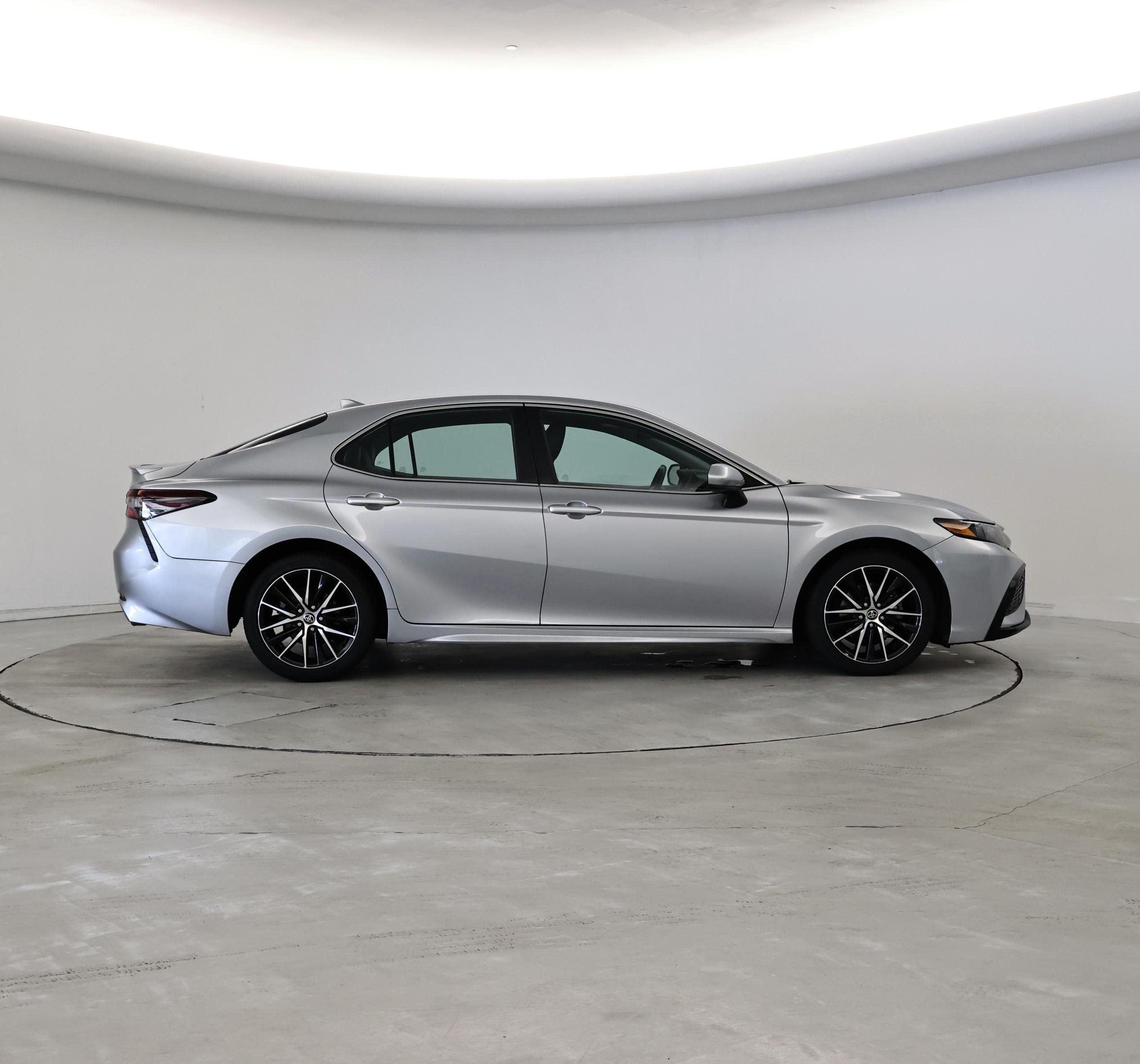 Thumbnail: 2021 Toyota Camry - 7