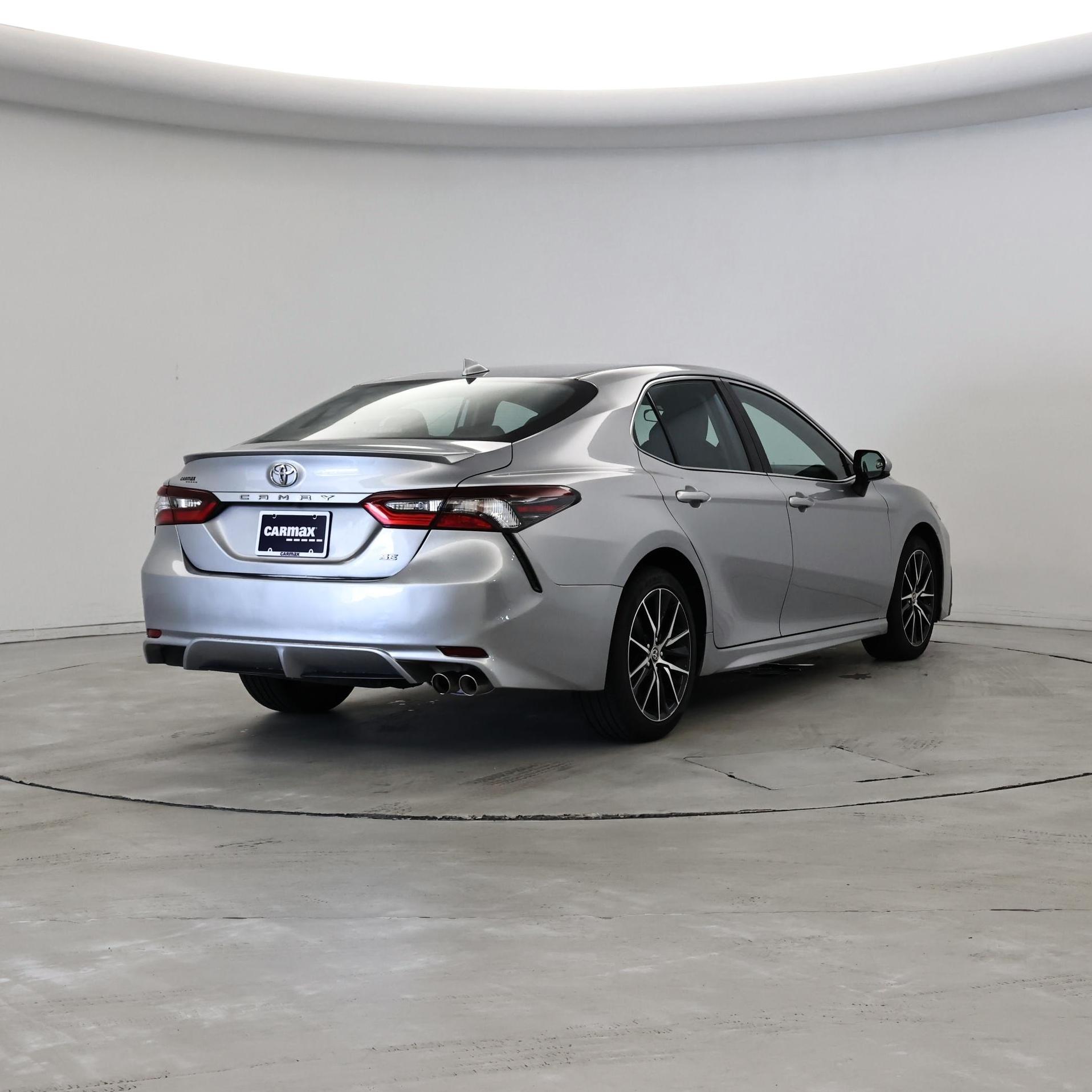 Thumbnail: 2021 Toyota Camry - 8