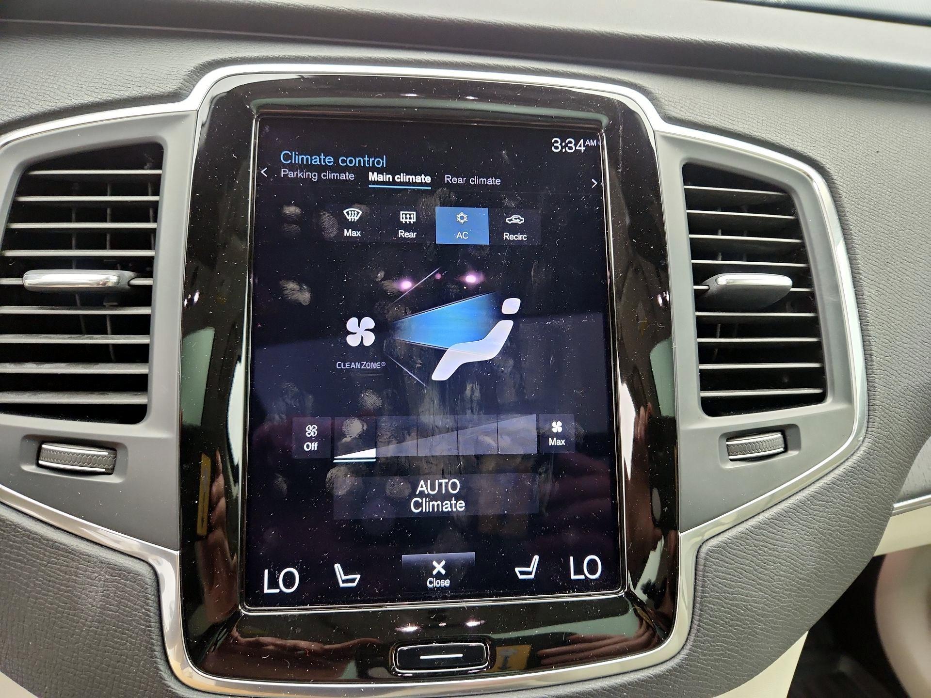 Thumbnail: 2020 Volvo XC90 - 17