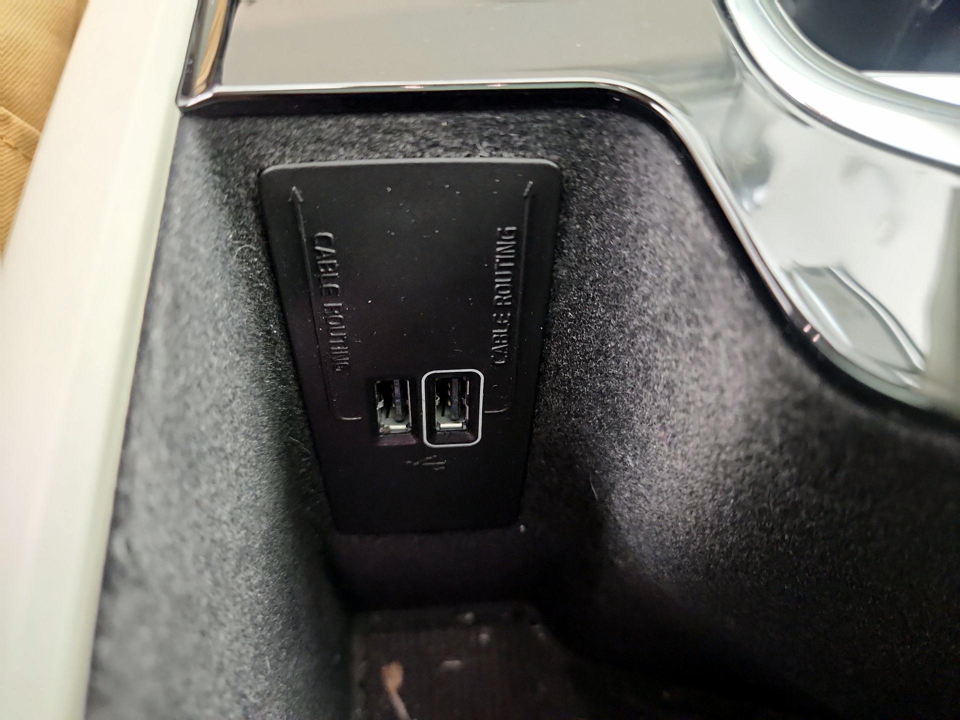 Thumbnail: 2020 Volvo XC90 - 19