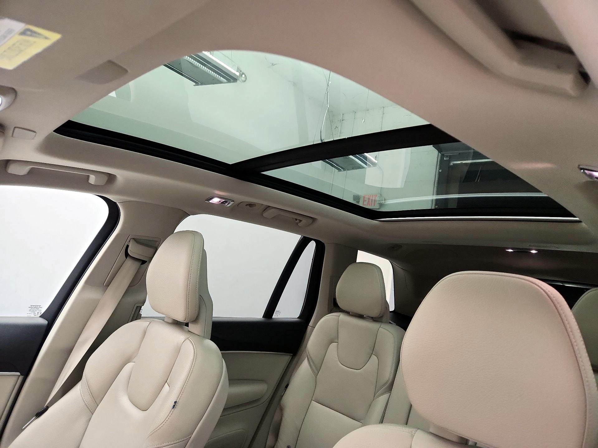 Thumbnail: 2020 Volvo XC90 - 20