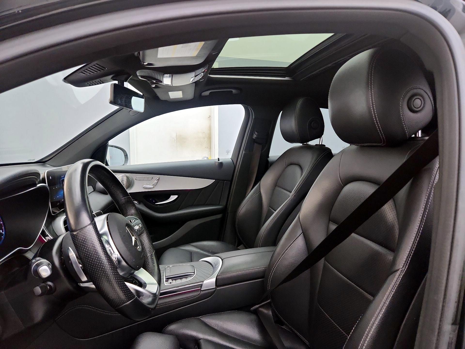 Thumbnail: 2021 Mercedes-Benz GLC - 18