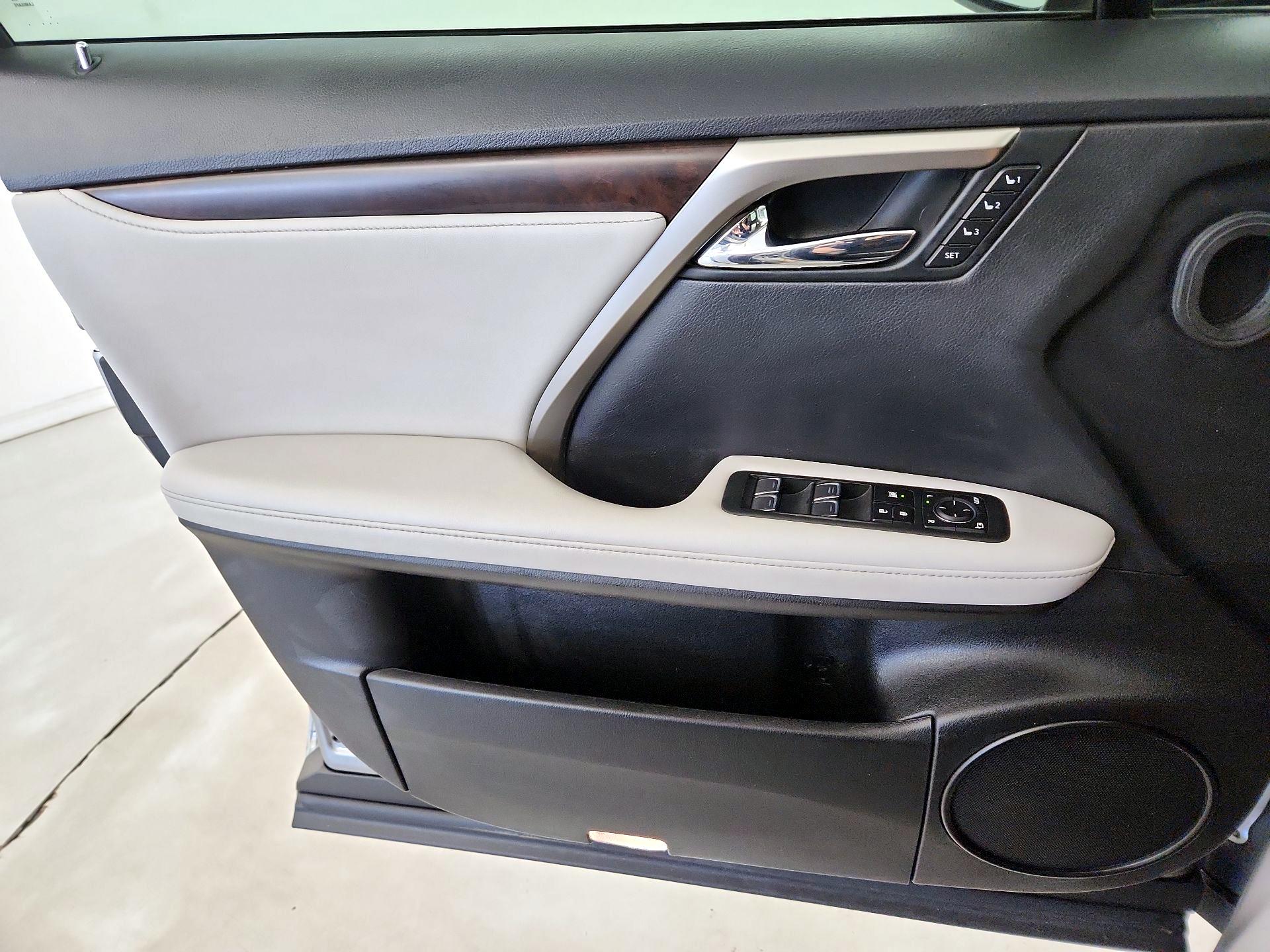 Thumbnail: 2021 Lexus RX - 10