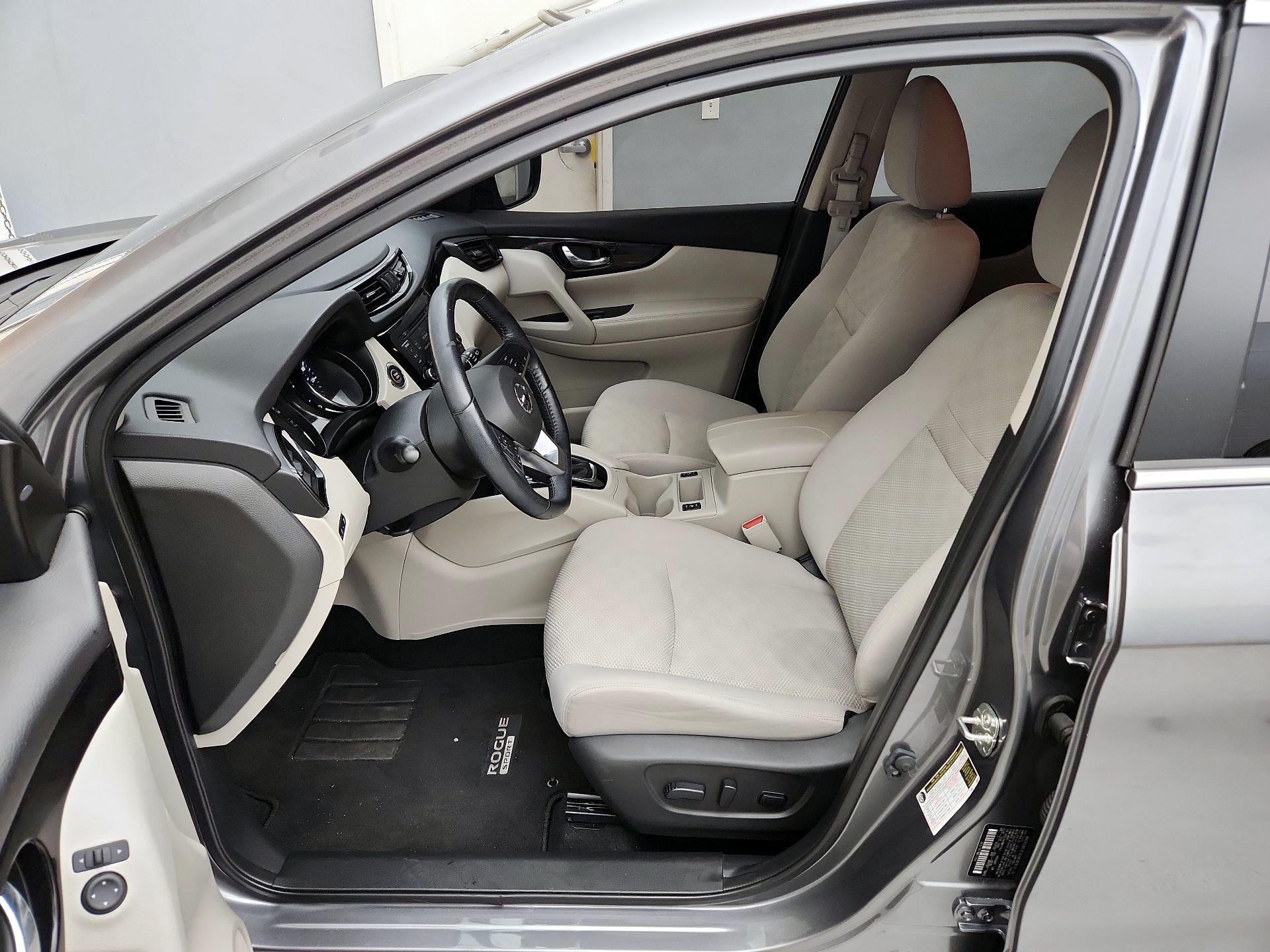 Thumbnail: 2021 Nissan Rogue Sport - 11