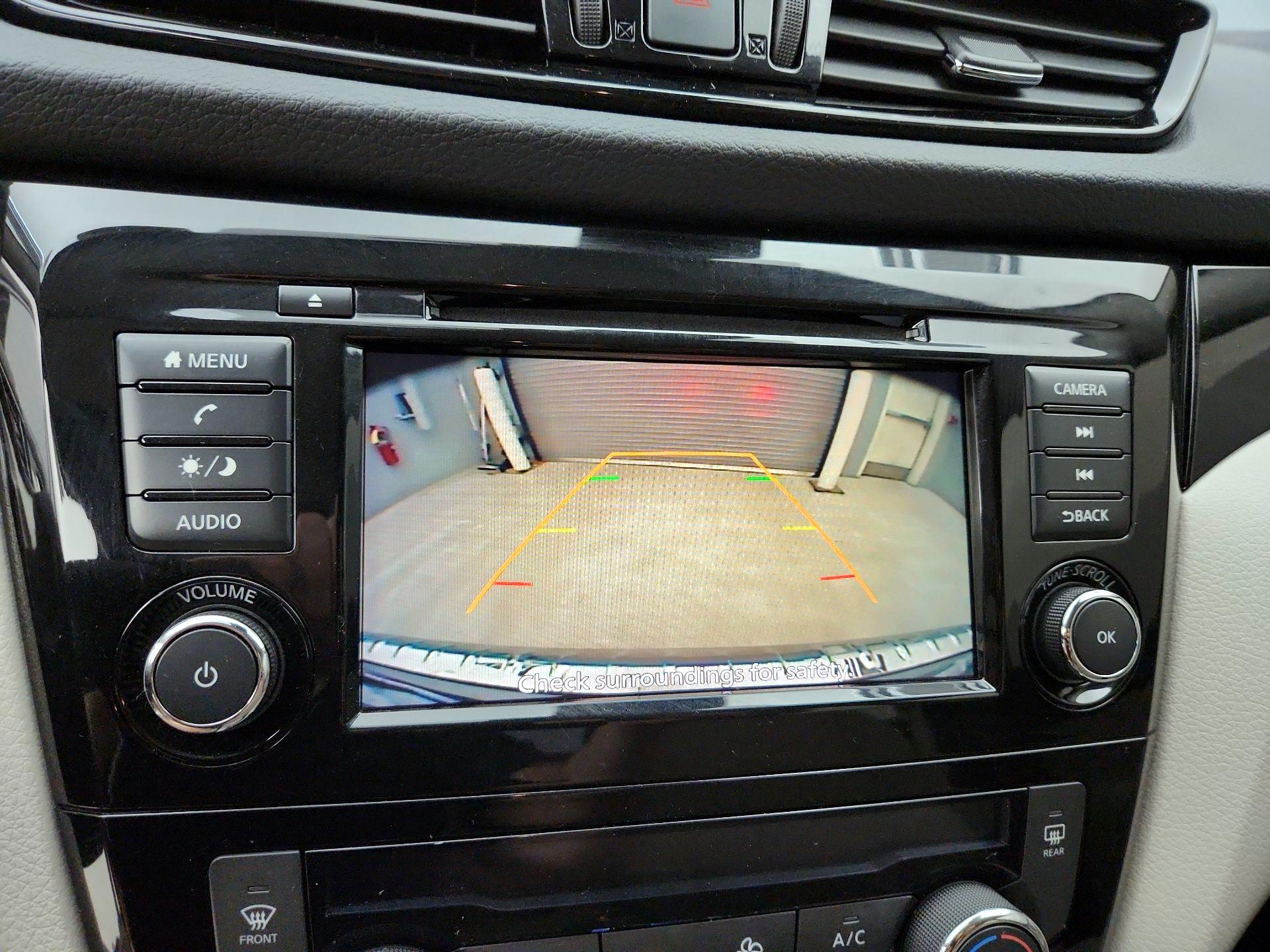 Thumbnail: 2021 Nissan Rogue Sport - 14