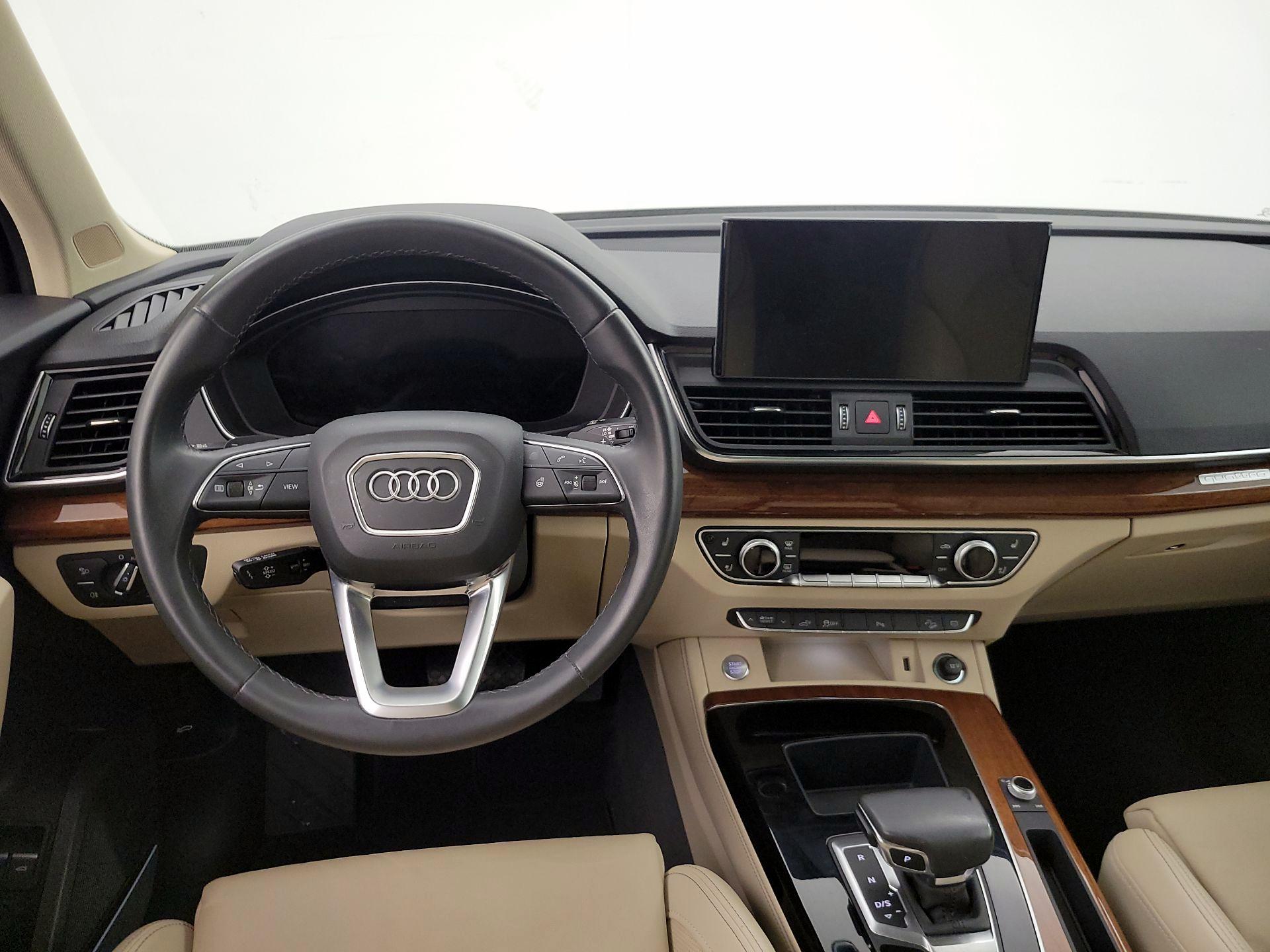 Thumbnail: 2022 Audi Q5 - 10