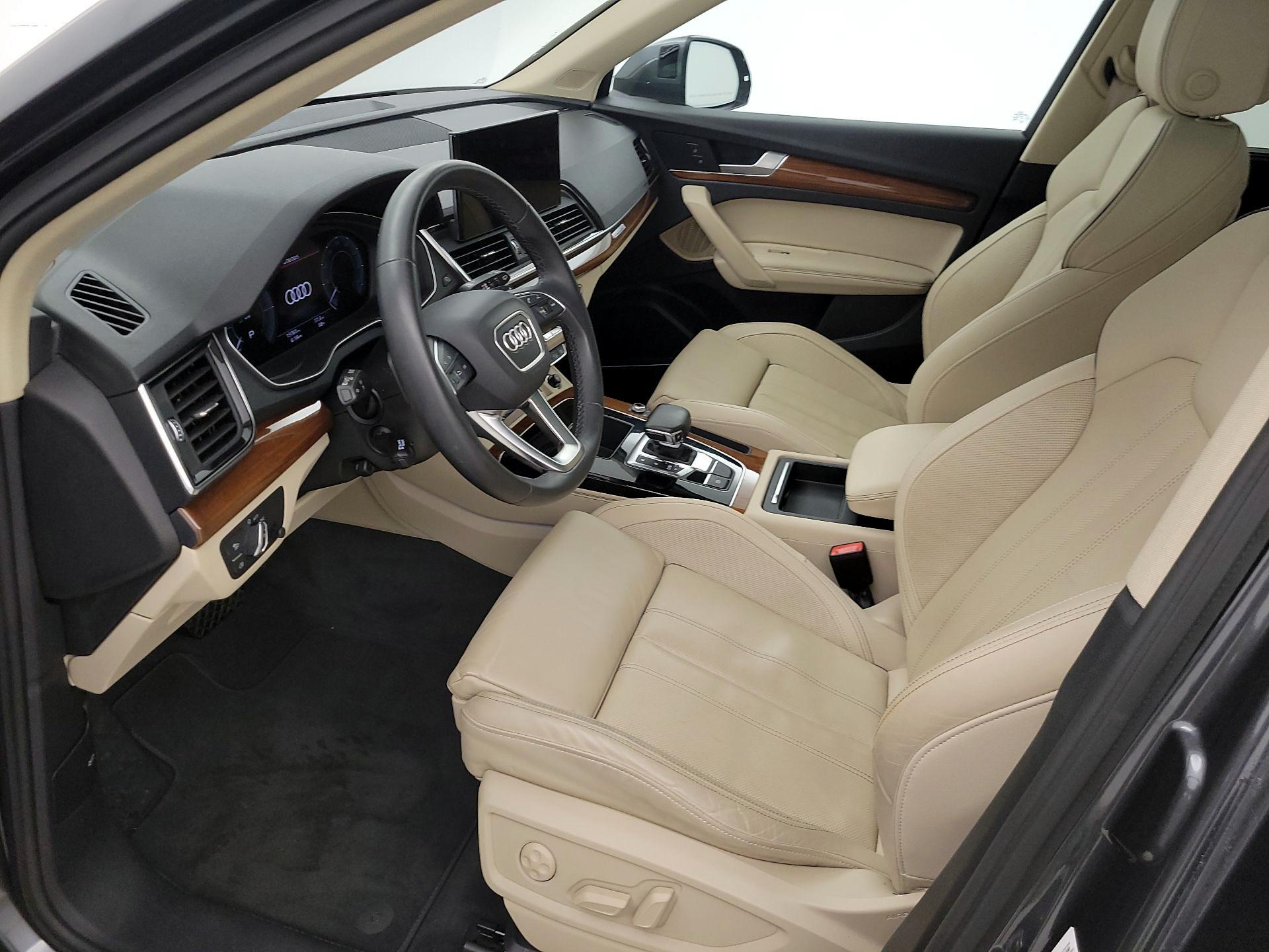 Thumbnail: 2022 Audi Q5 - 11