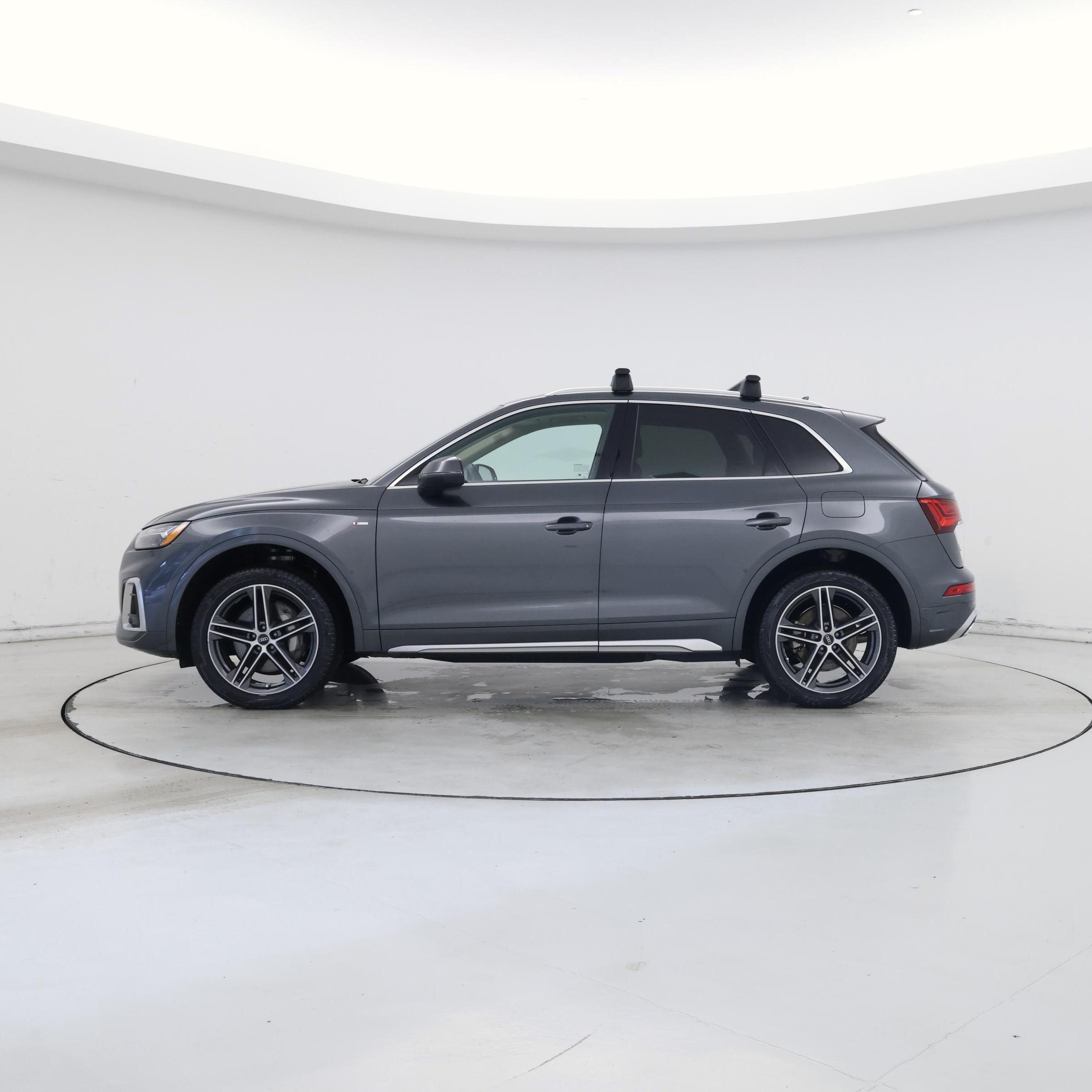 Thumbnail: 2022 Audi Q5 - 3