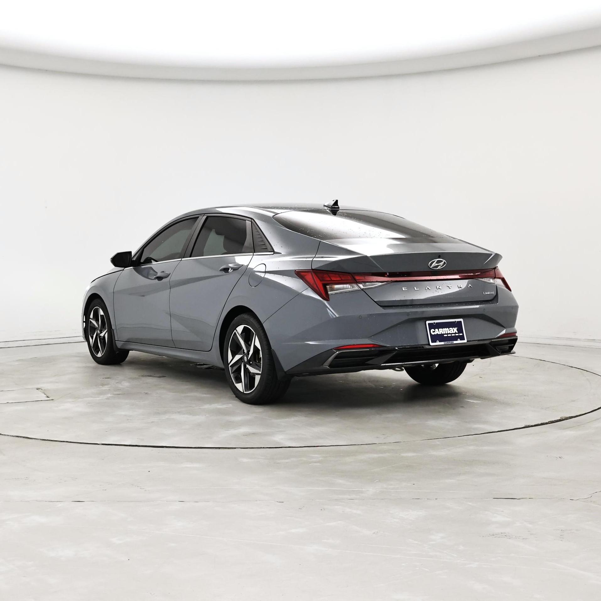 Thumbnail: 2022 Hyundai Elantra - 2