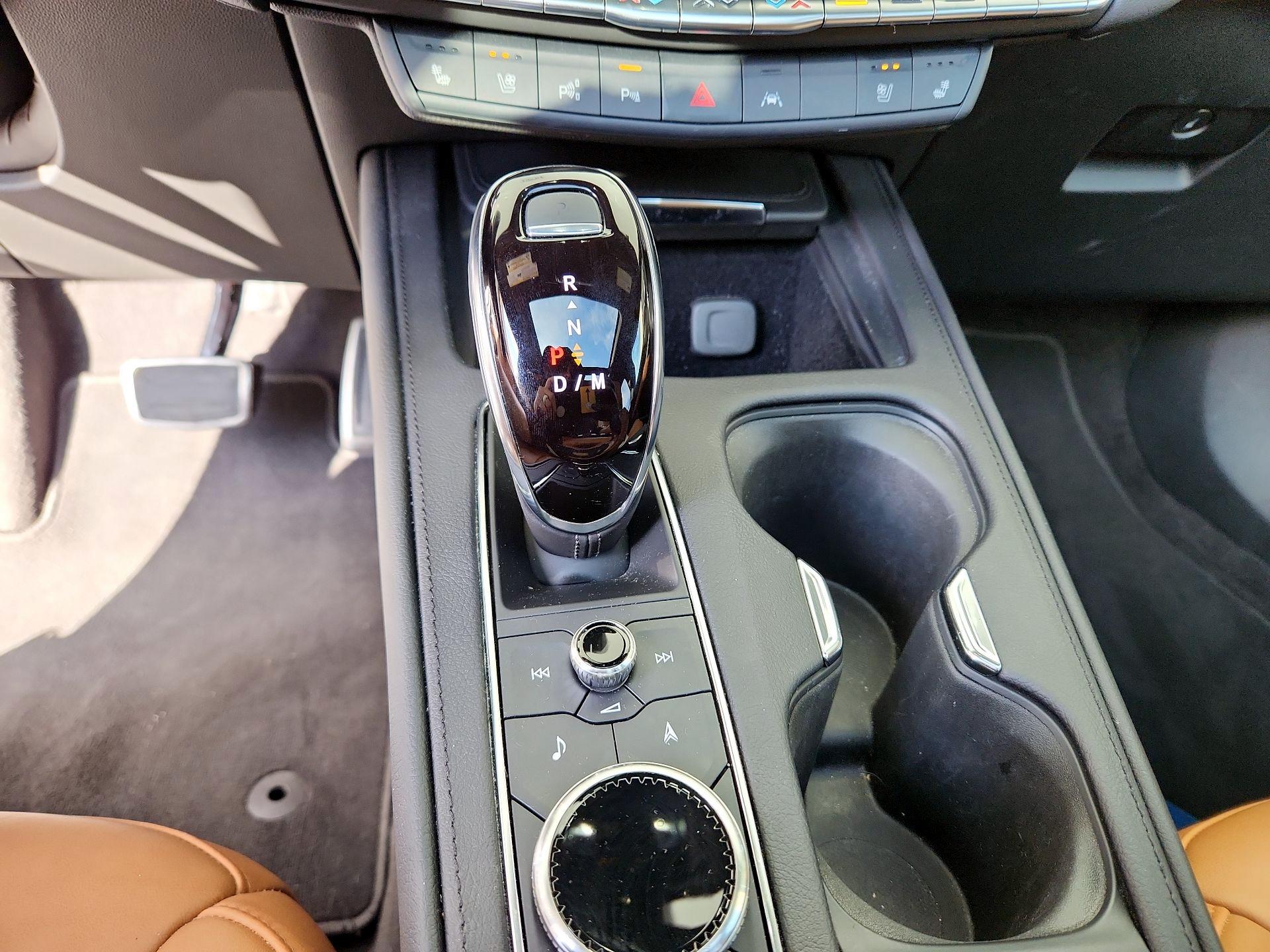Thumbnail: 2022 Cadillac XT4 - 18