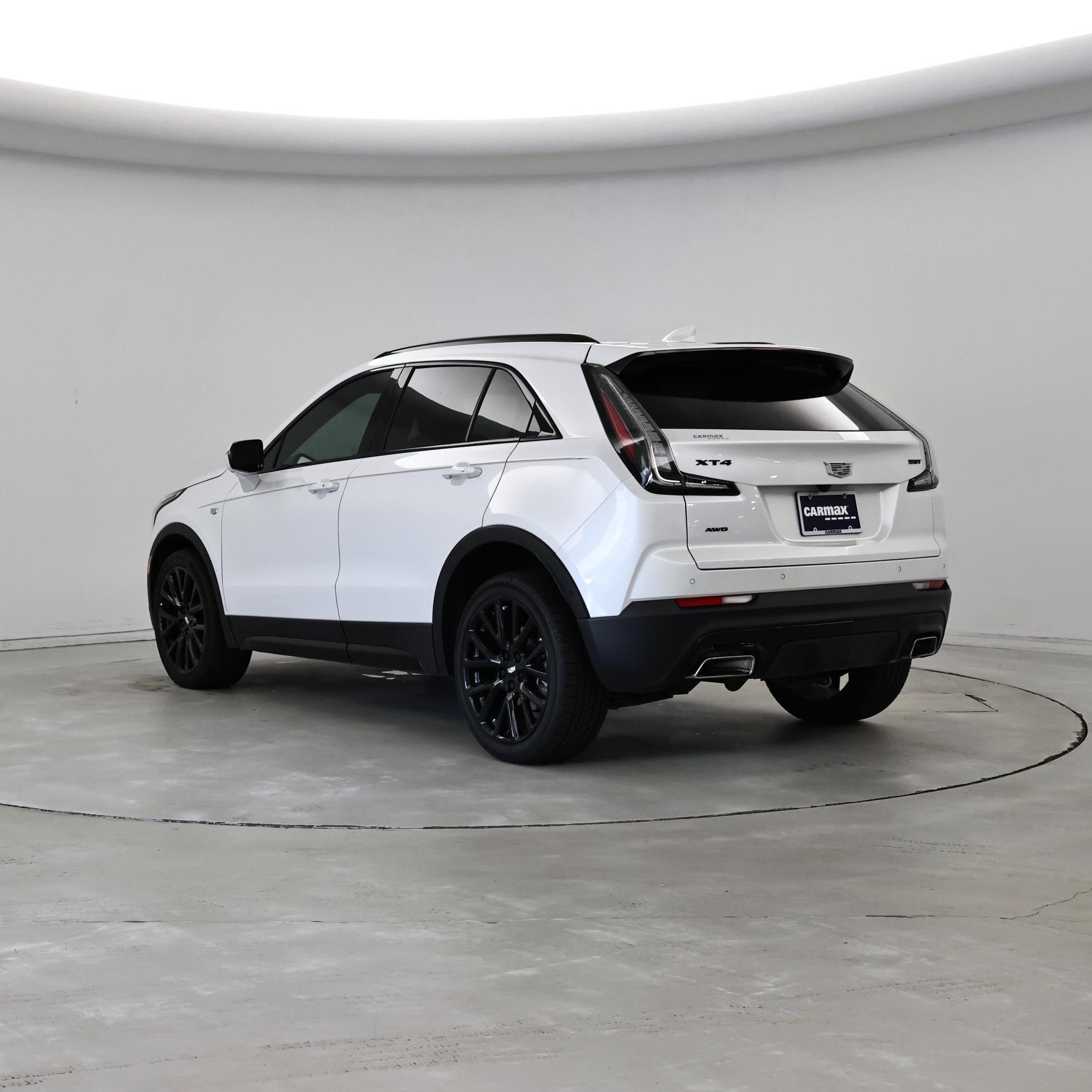 Thumbnail: 2022 Cadillac XT4 - 2