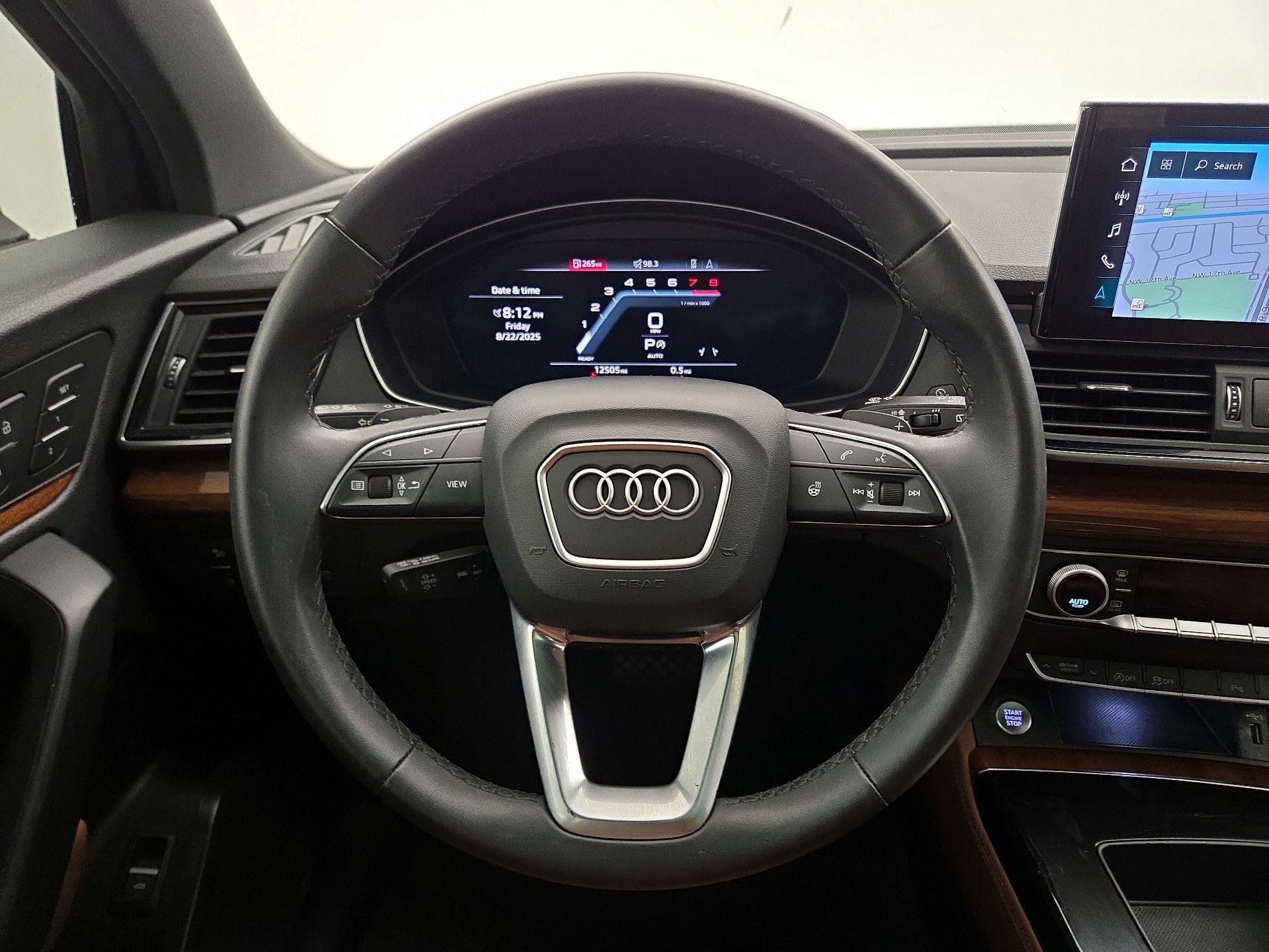 Thumbnail: 2022 Audi Q5 - 10