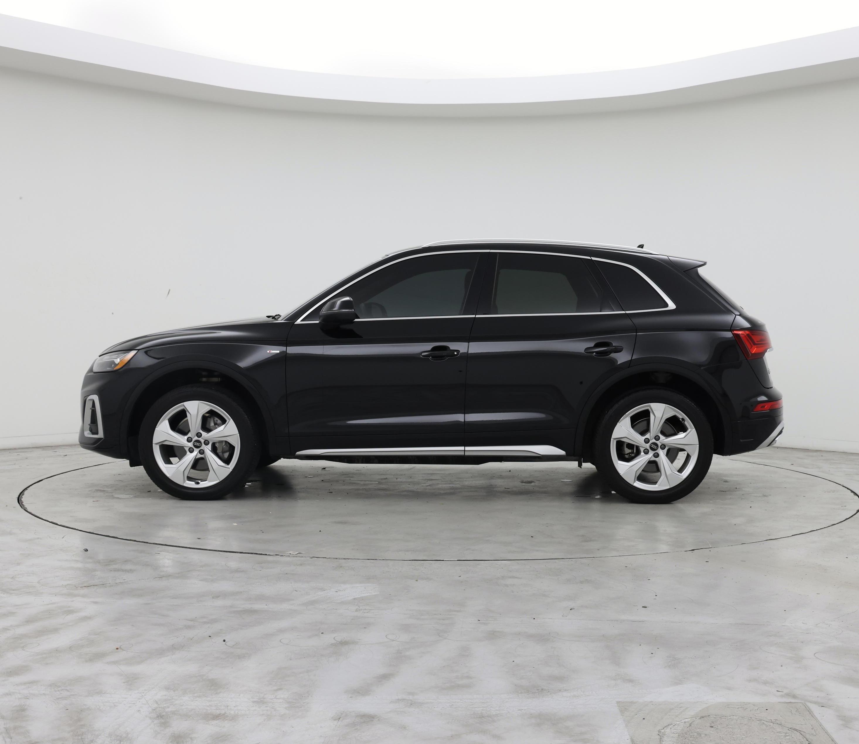 Thumbnail: 2022 Audi Q5 - 3
