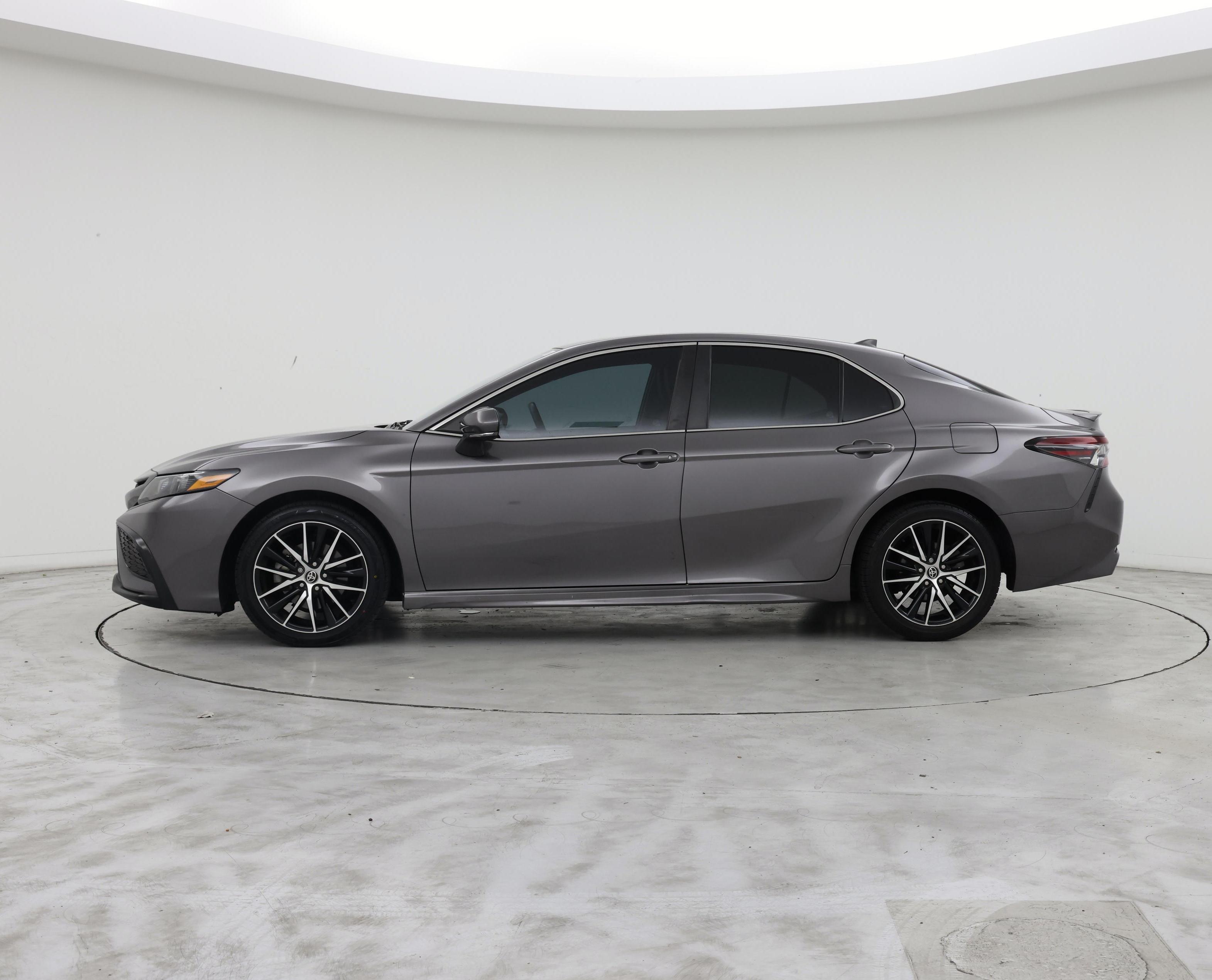 Thumbnail: 2022 Toyota Camry - 3