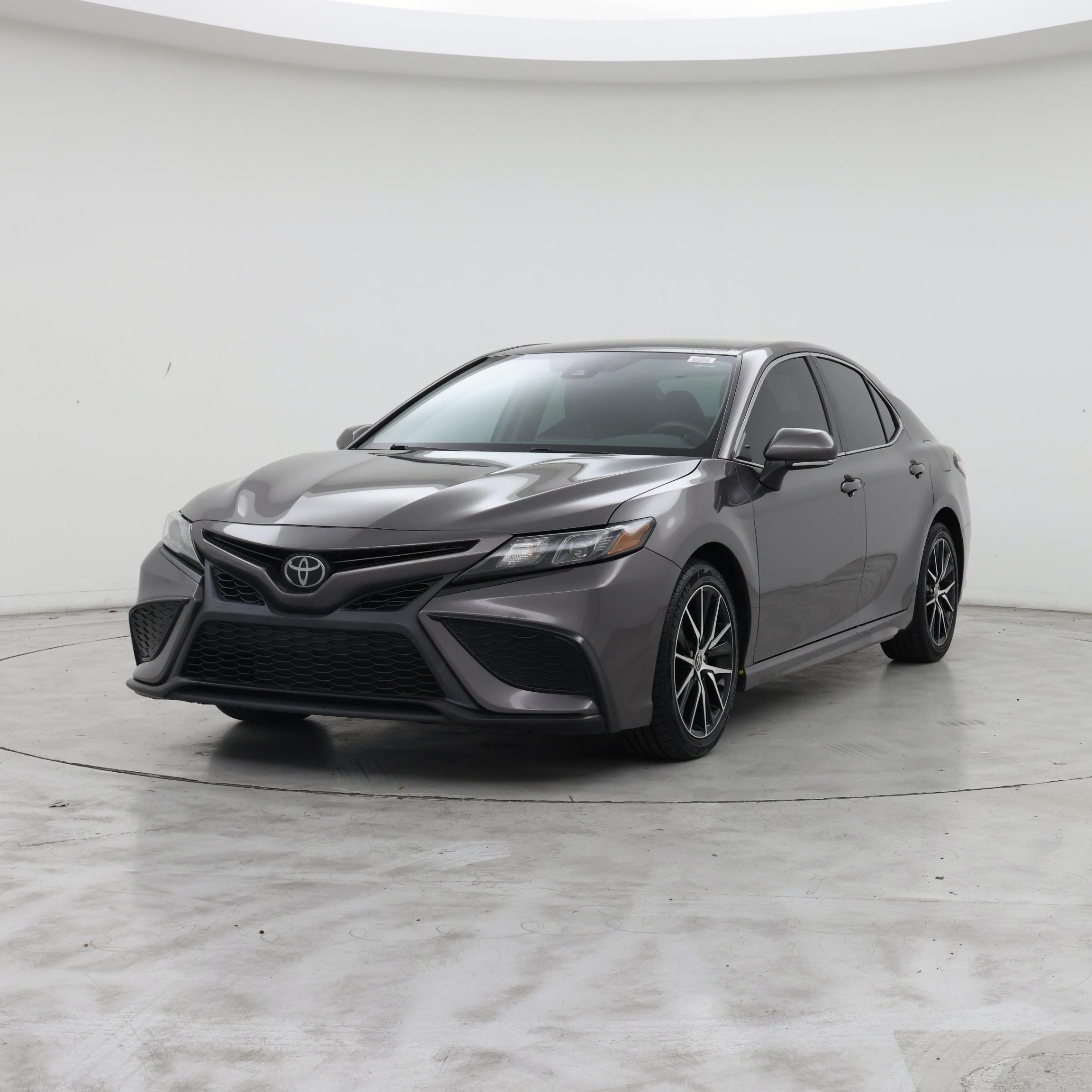 Thumbnail: 2022 Toyota Camry - 4