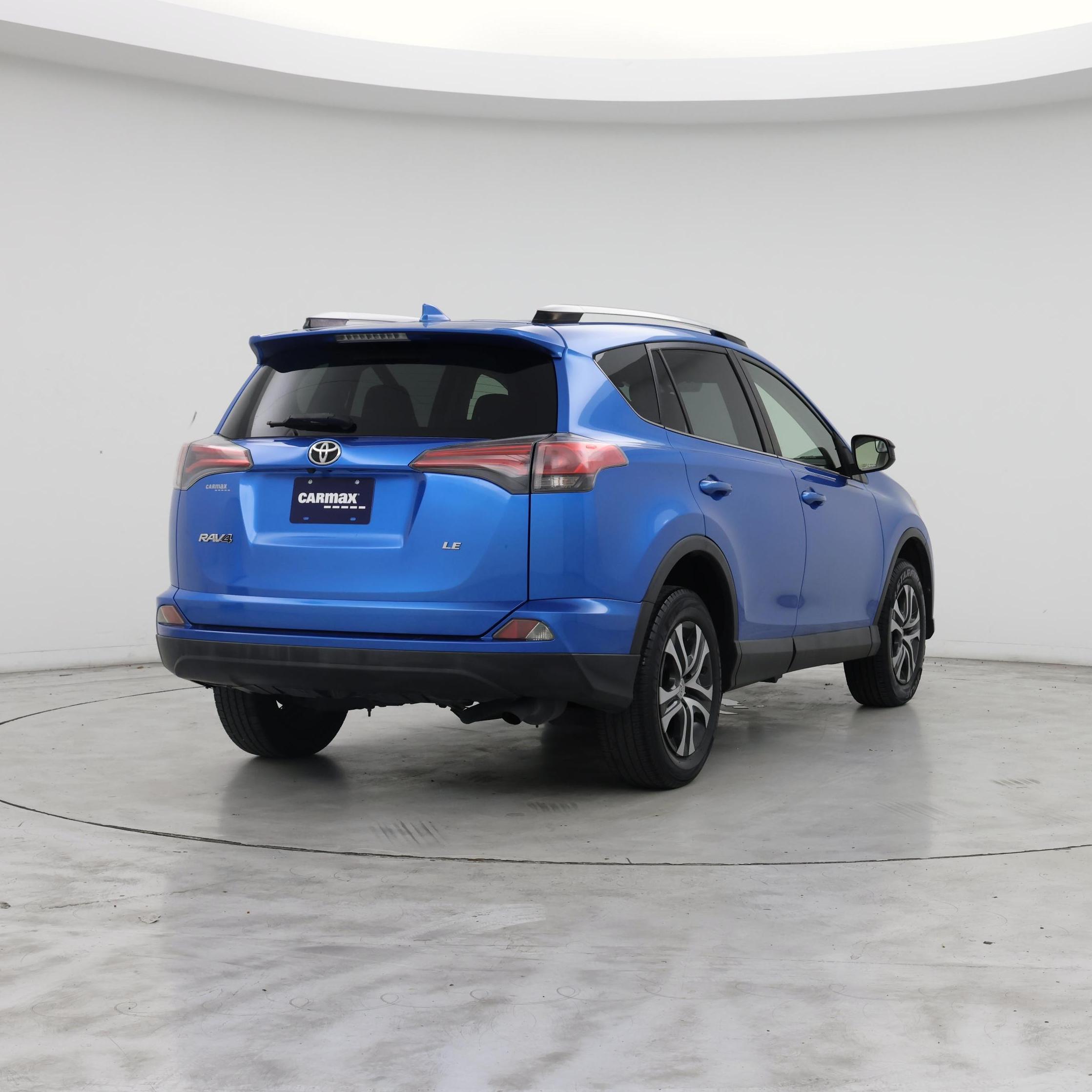 Thumbnail: 2016 Toyota RAV4 - 8