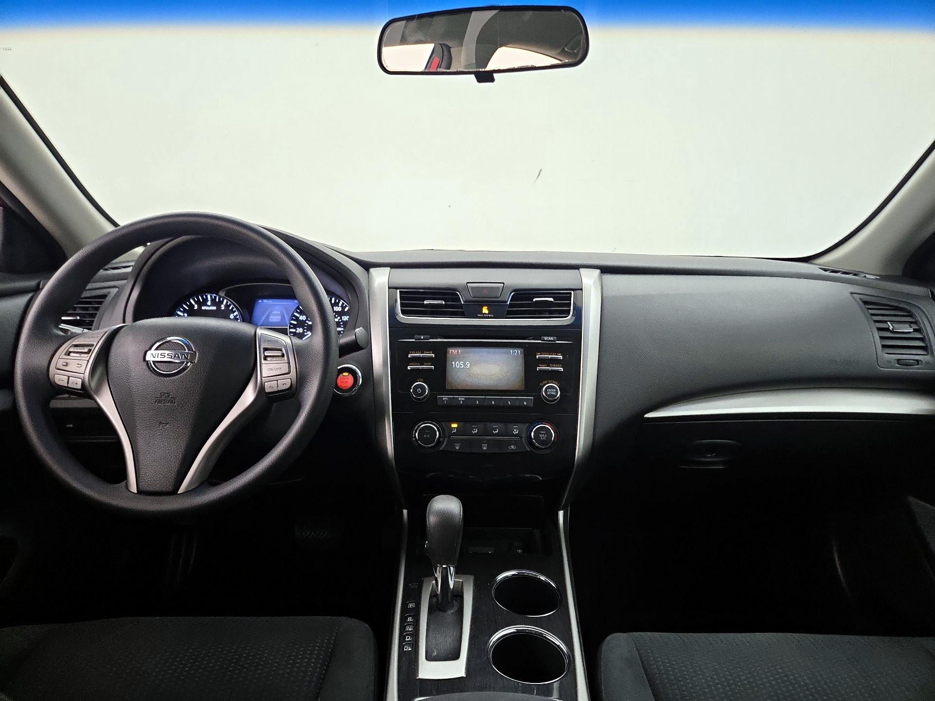 Thumbnail: 2014 Nissan Altima - 9
