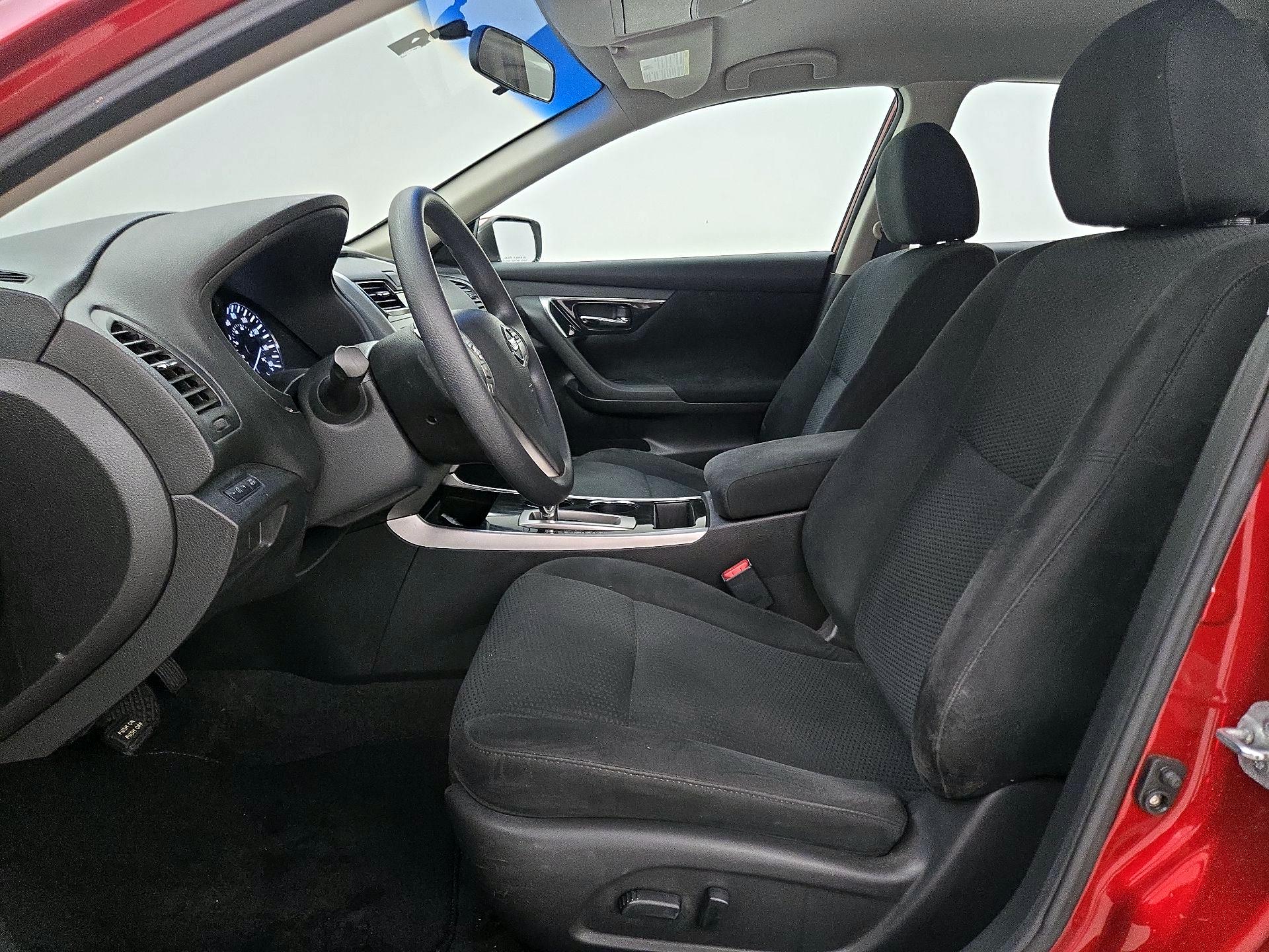 Thumbnail: 2014 Nissan Altima - 11