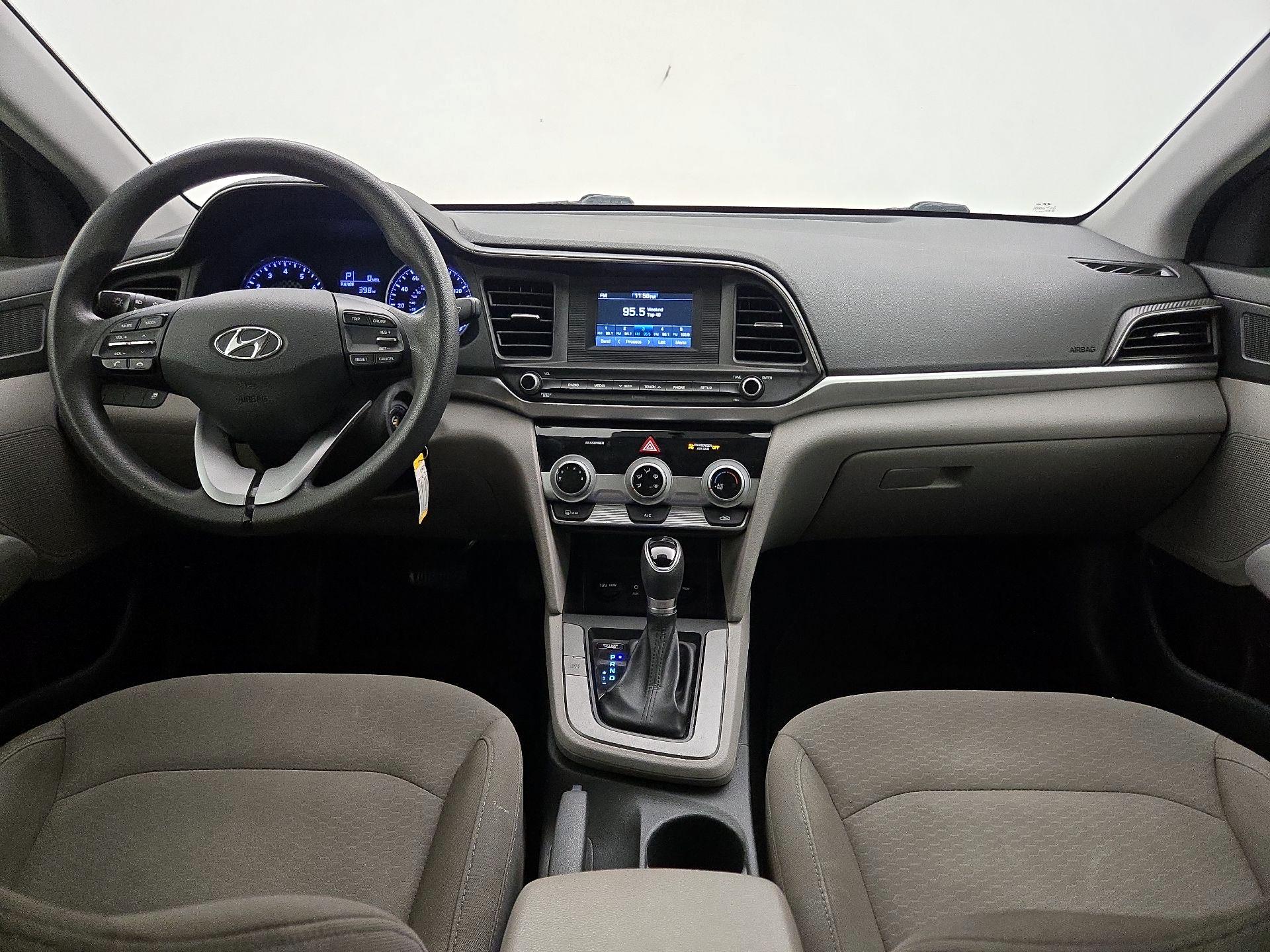 Thumbnail: 2019 Hyundai Elantra - 9