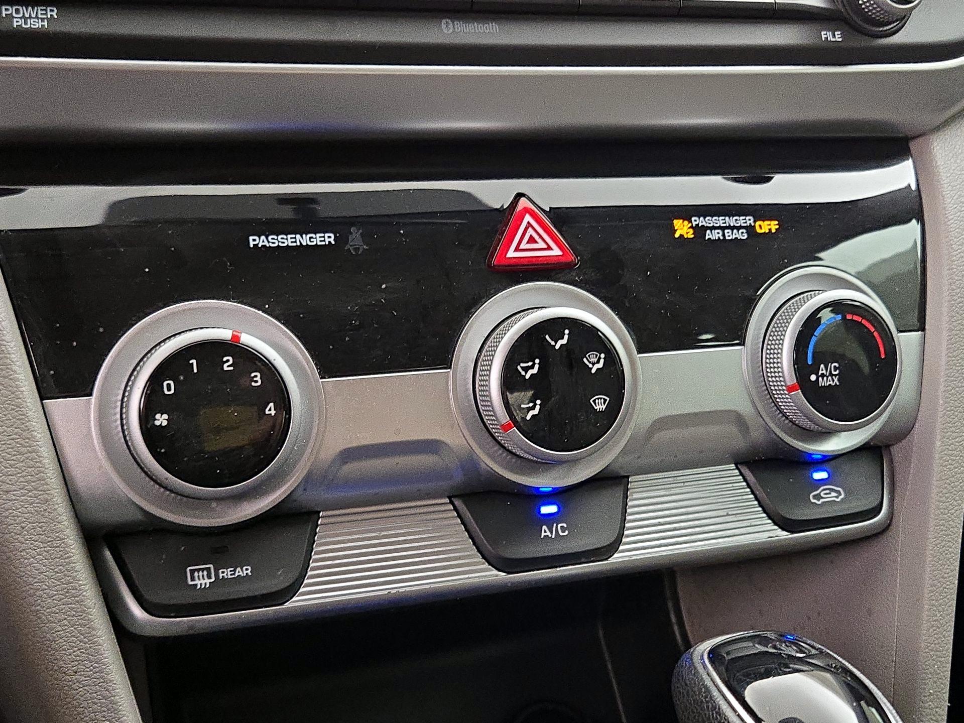 Thumbnail: 2019 Hyundai Elantra - 16
