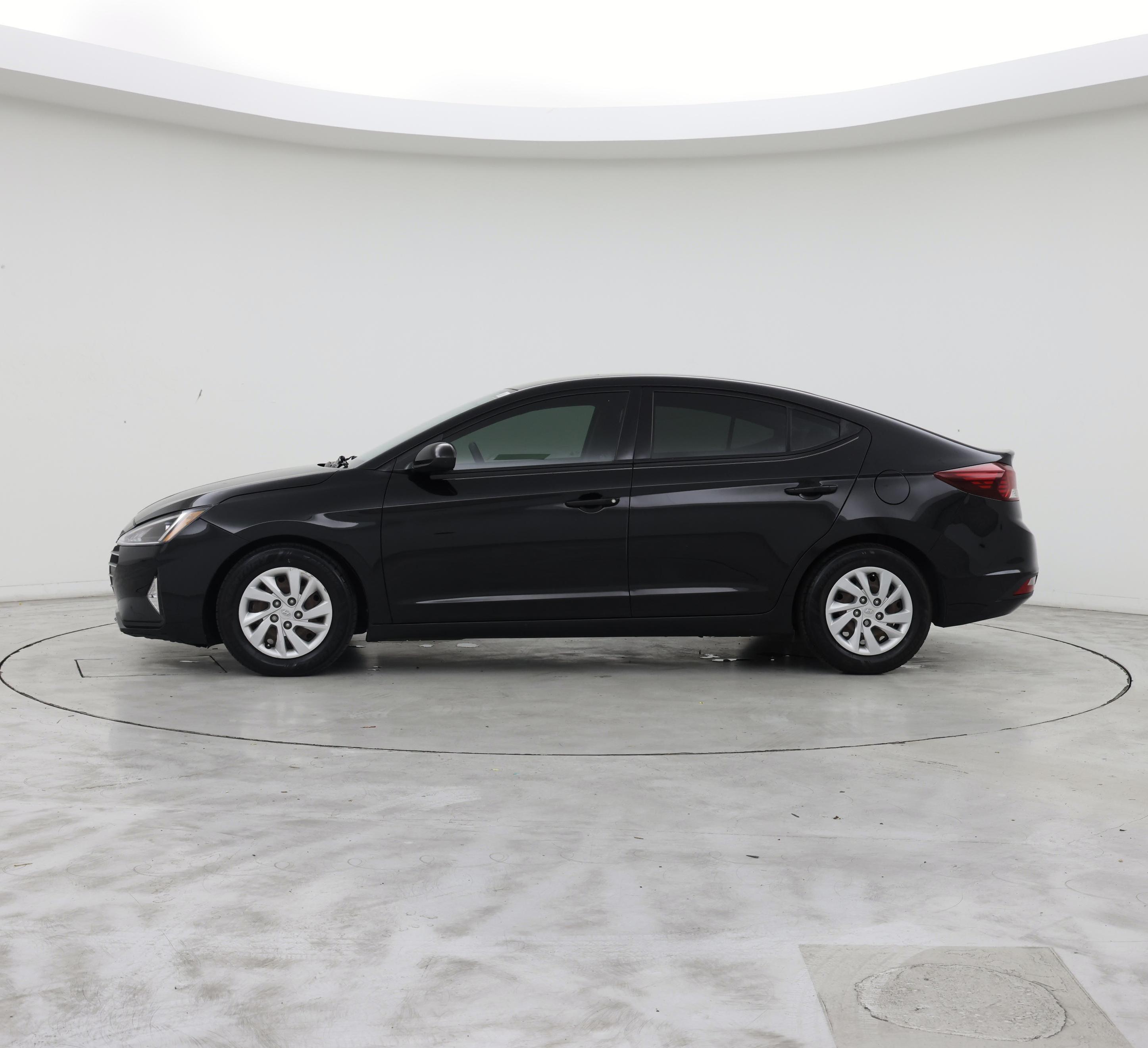 Thumbnail: 2019 Hyundai Elantra - 3