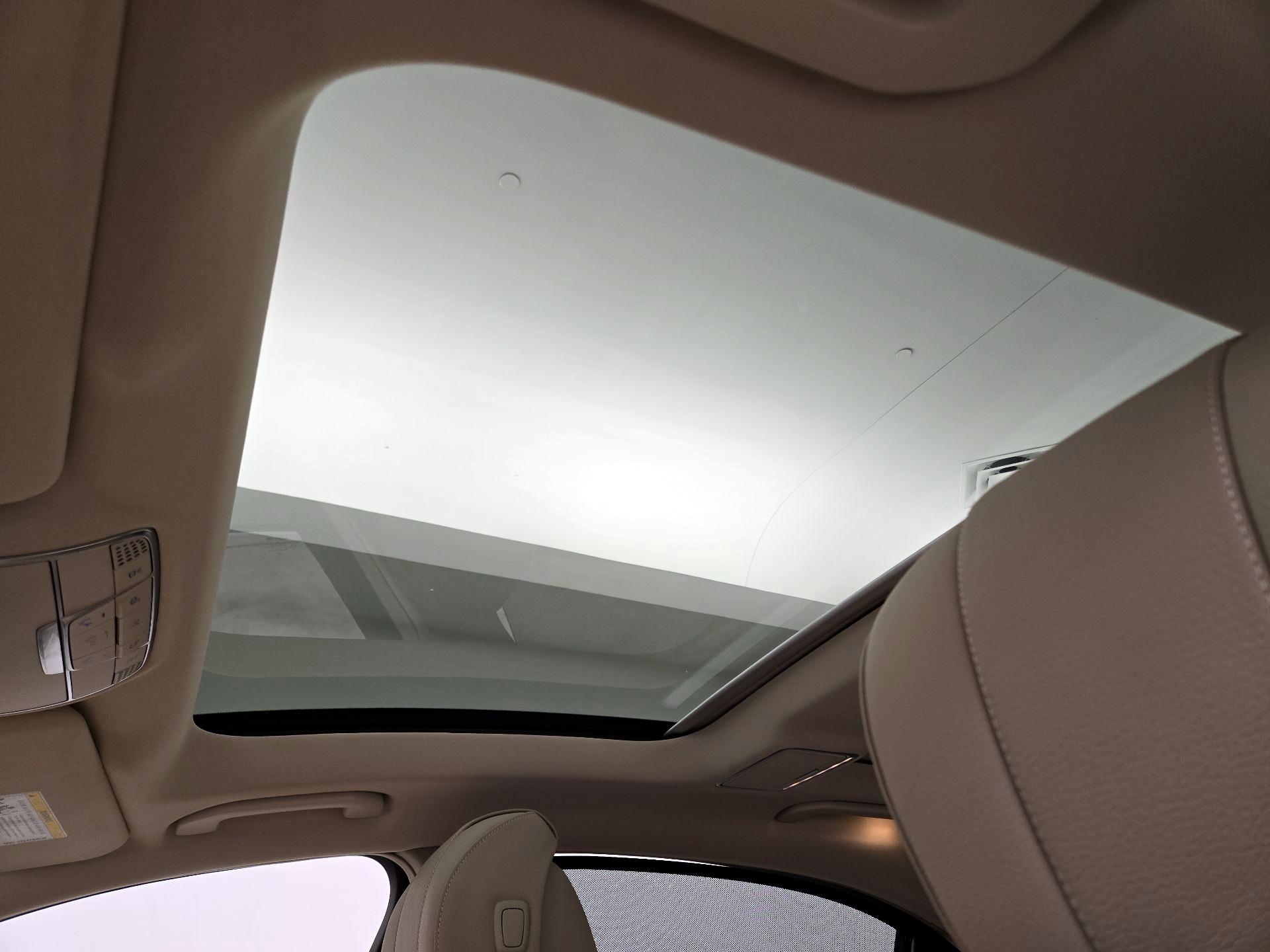 Thumbnail: 2015 Mercedes-Benz S-Class - 20