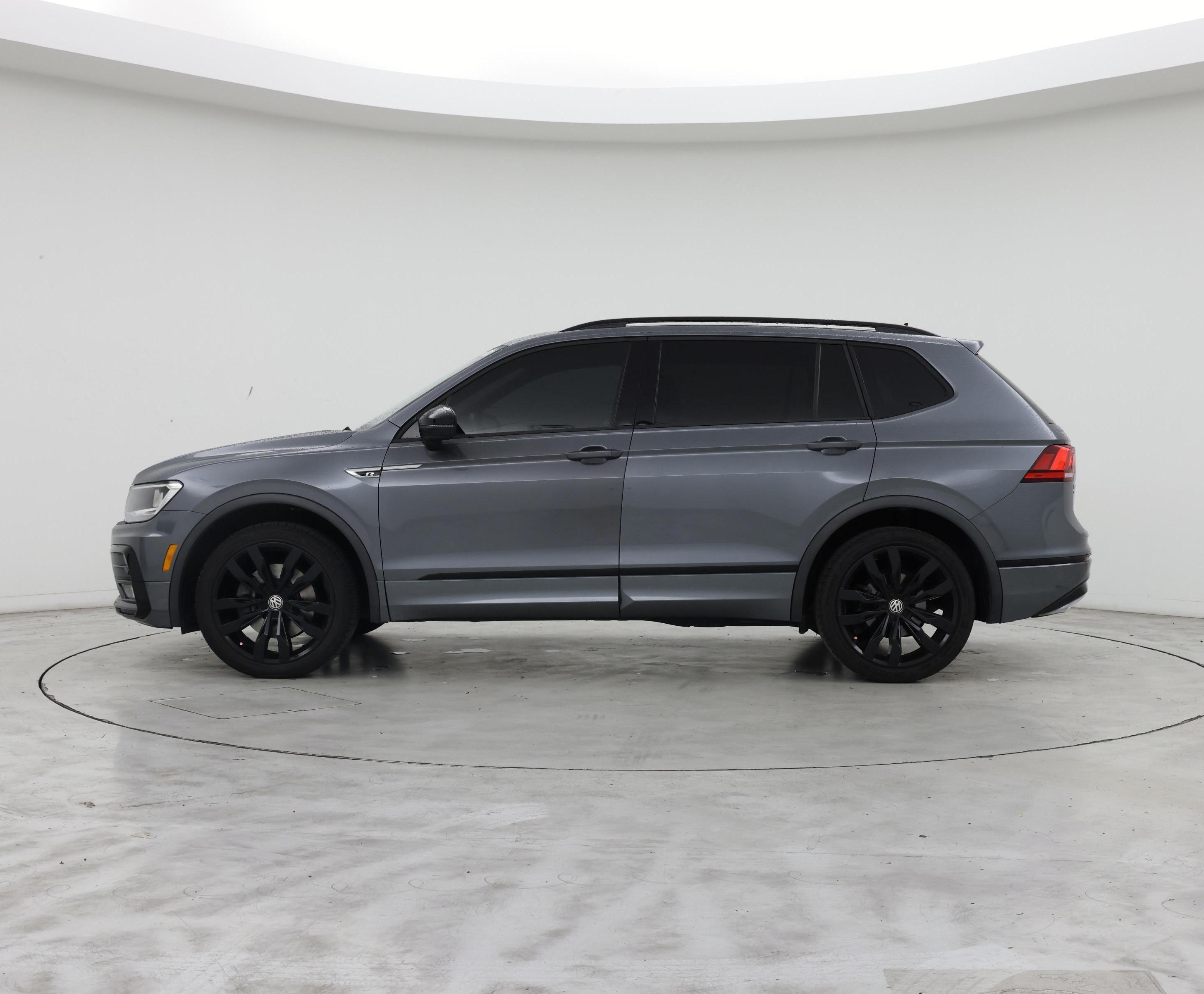Thumbnail: 2020 Volkswagen Tiguan - 3