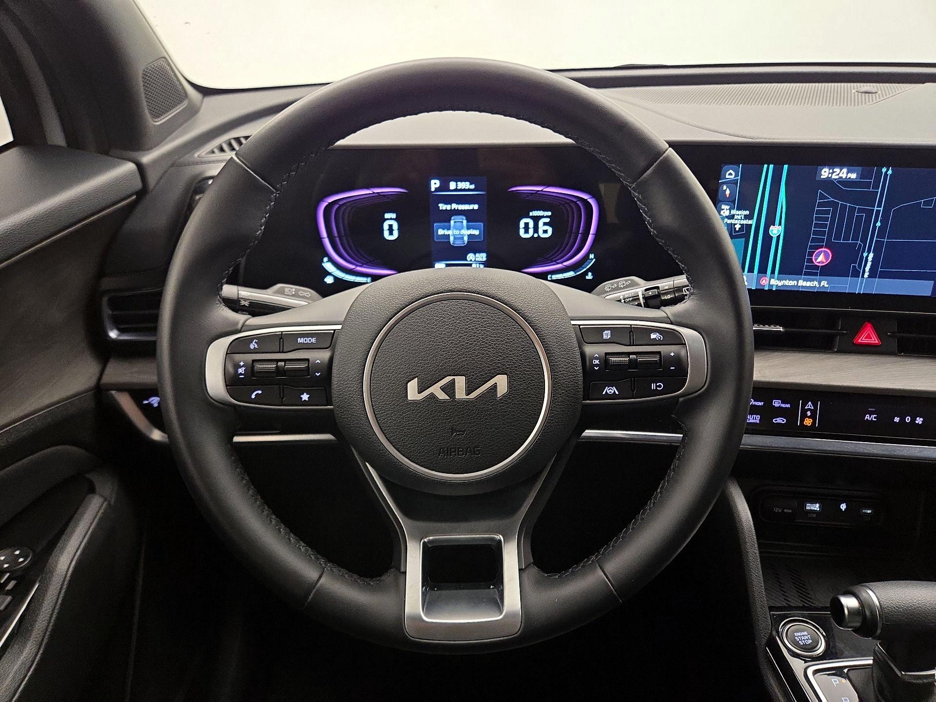 Thumbnail: 2023 Kia Sportage - 10