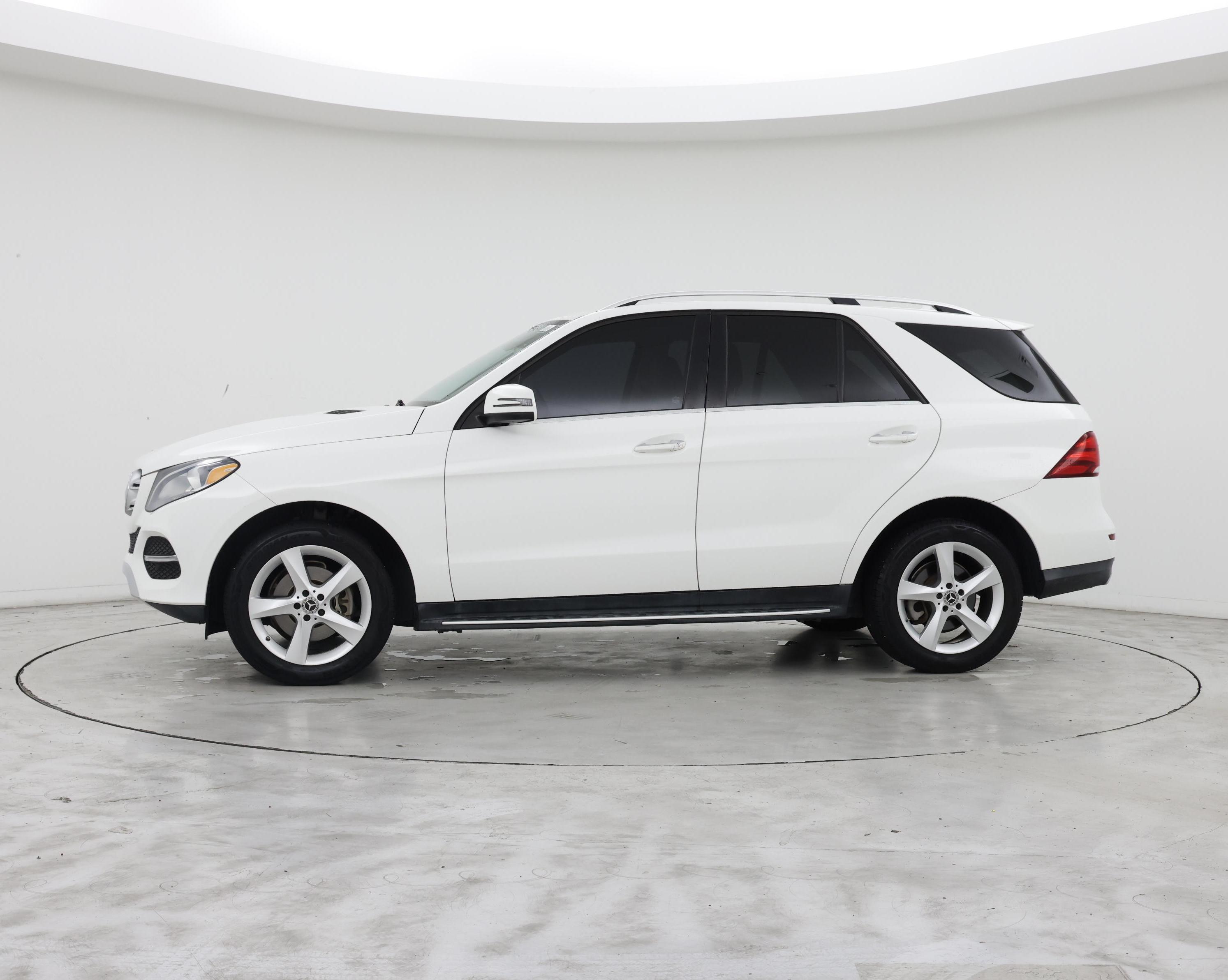 Thumbnail: 2018 Mercedes-Benz GLE - 3