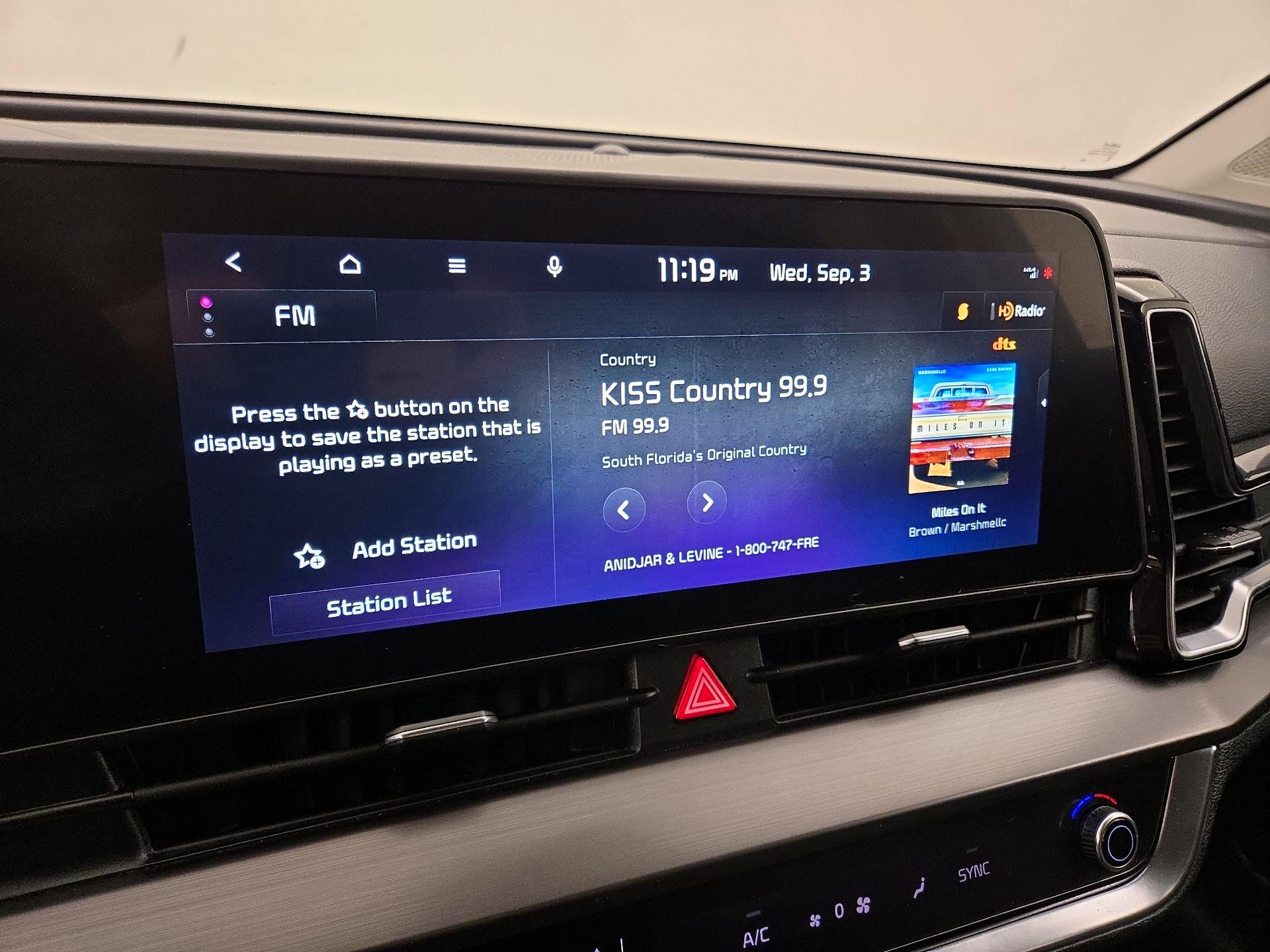 Thumbnail: 2023 Kia Sportage - 16