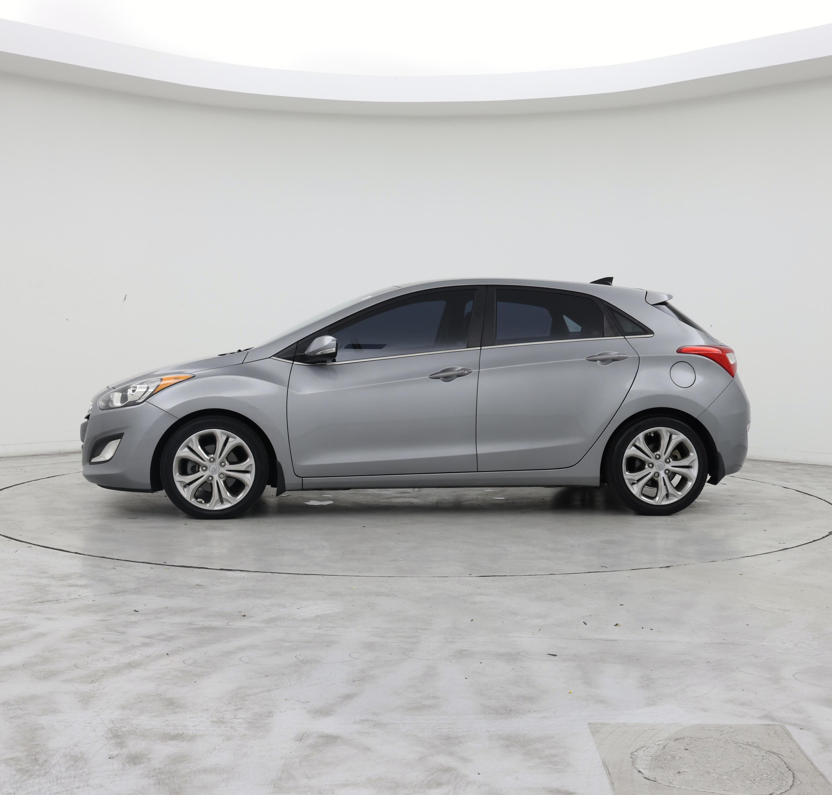 Thumbnail: 2015 Hyundai Elantra - 3