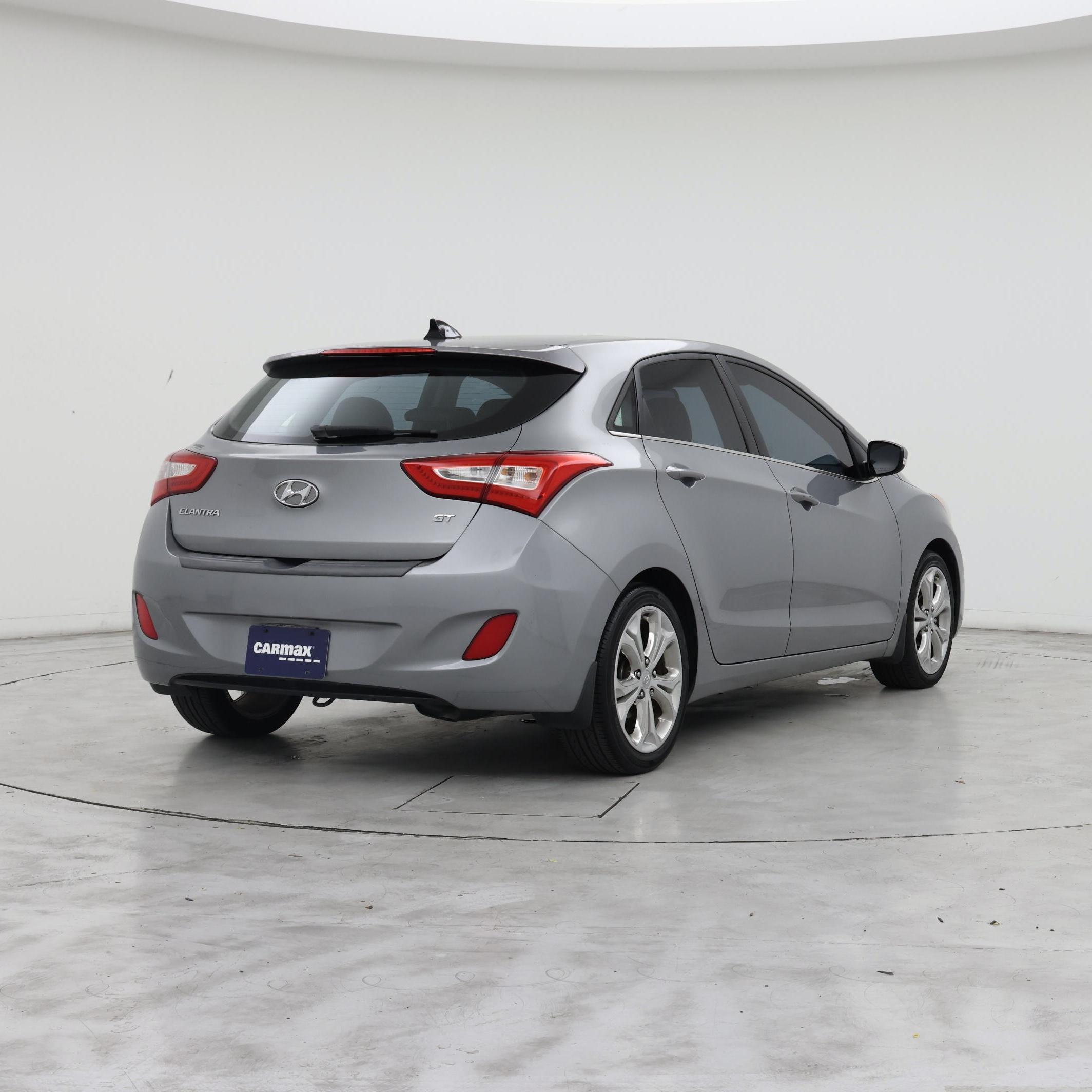 Thumbnail: 2015 Hyundai Elantra - 8