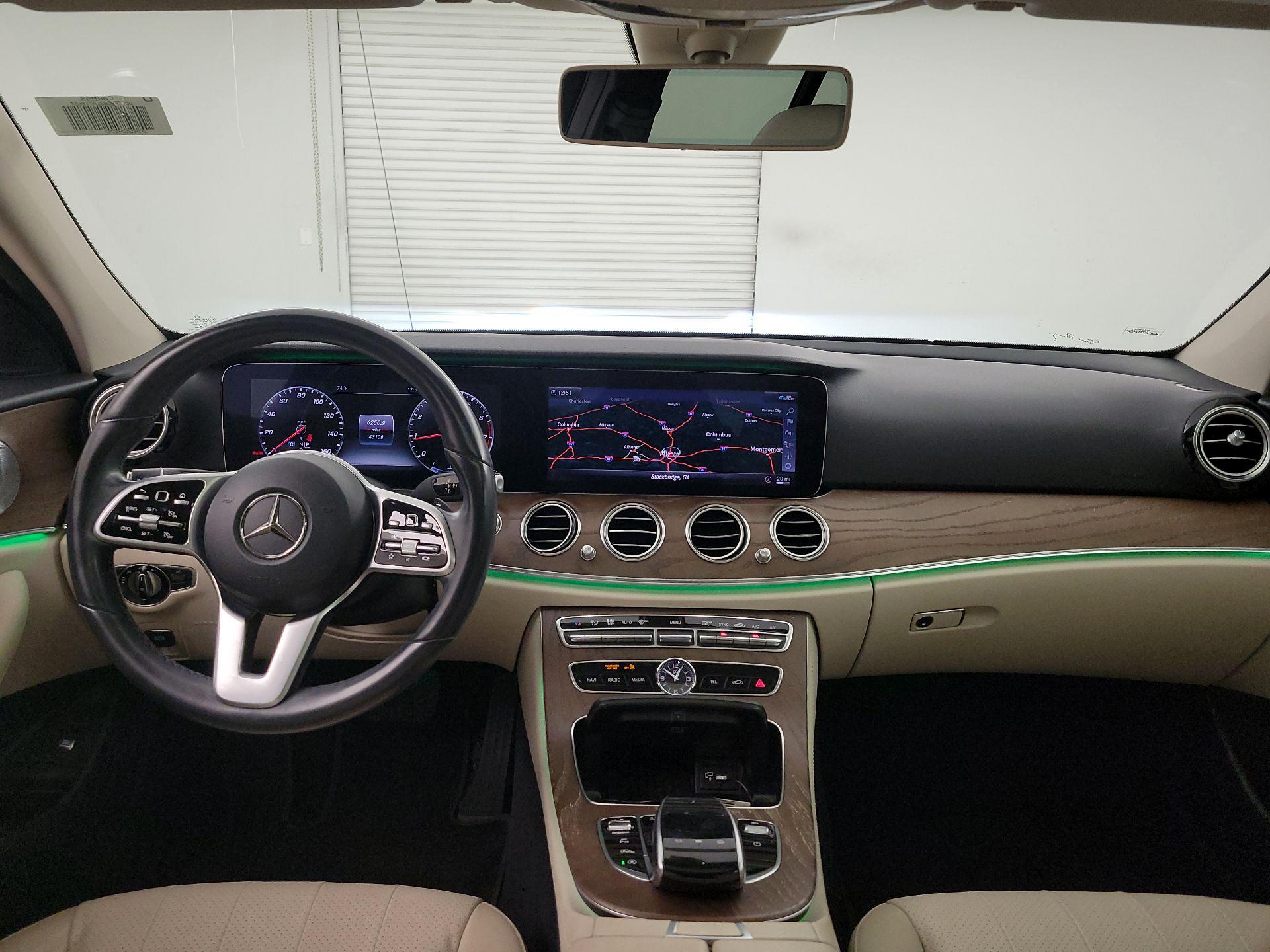 Thumbnail: 2020 Mercedes-Benz E-Class - 9