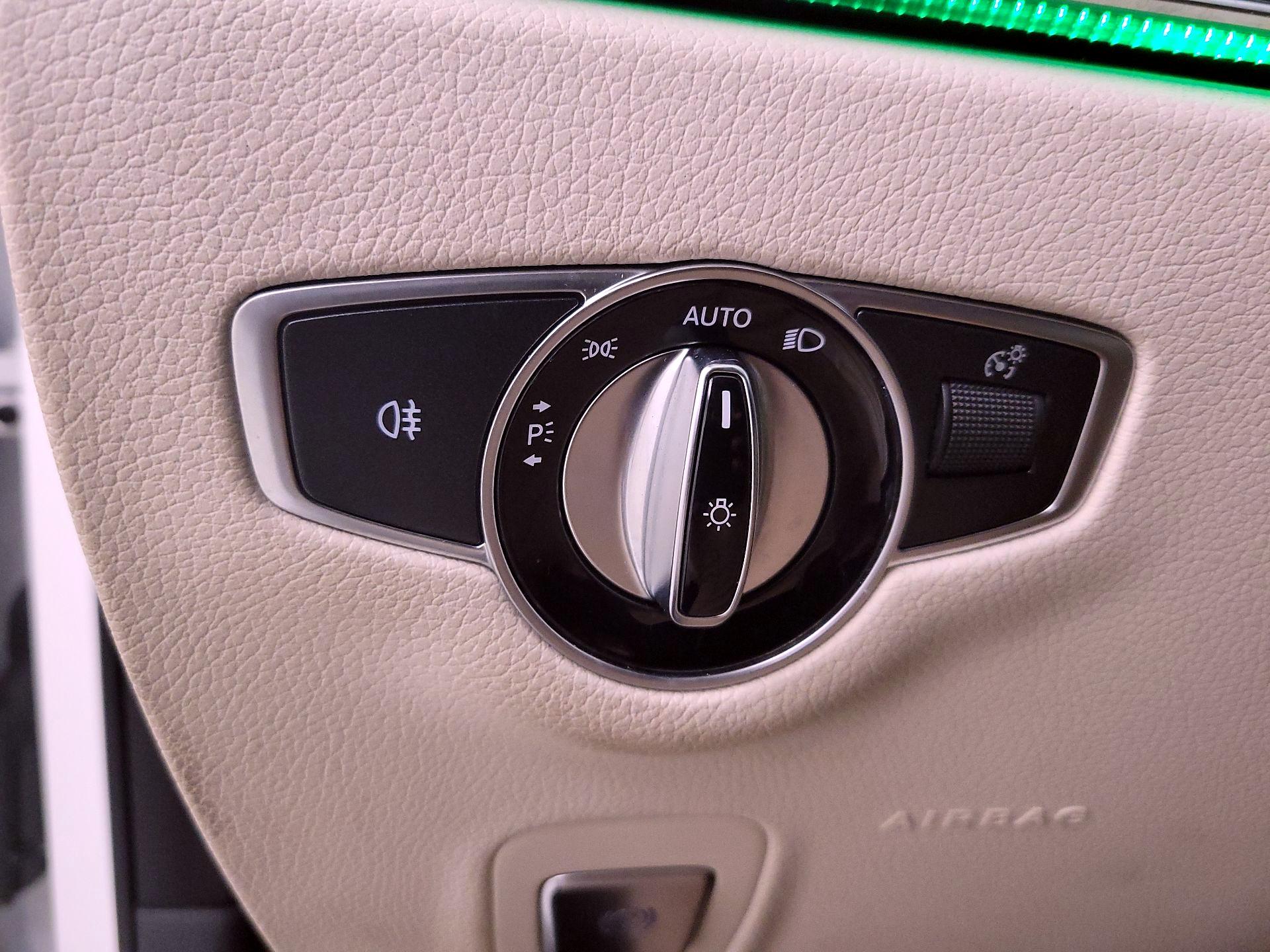 Thumbnail: 2020 Mercedes-Benz E-Class - 13