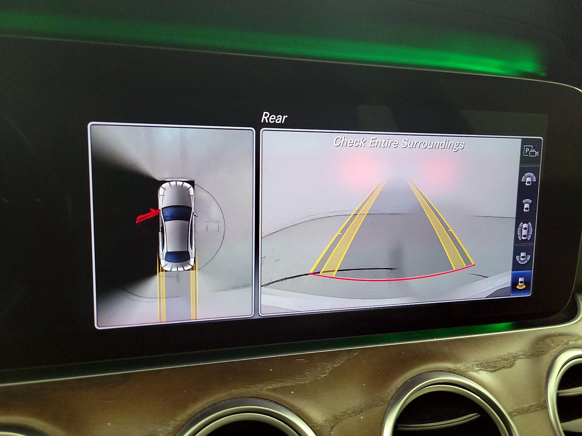 Thumbnail: 2020 Mercedes-Benz E-Class - 15