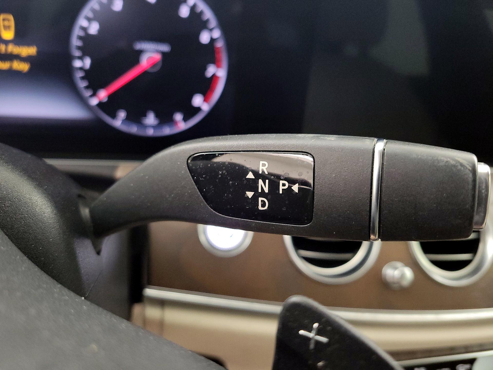 Thumbnail: 2020 Mercedes-Benz E-Class - 18