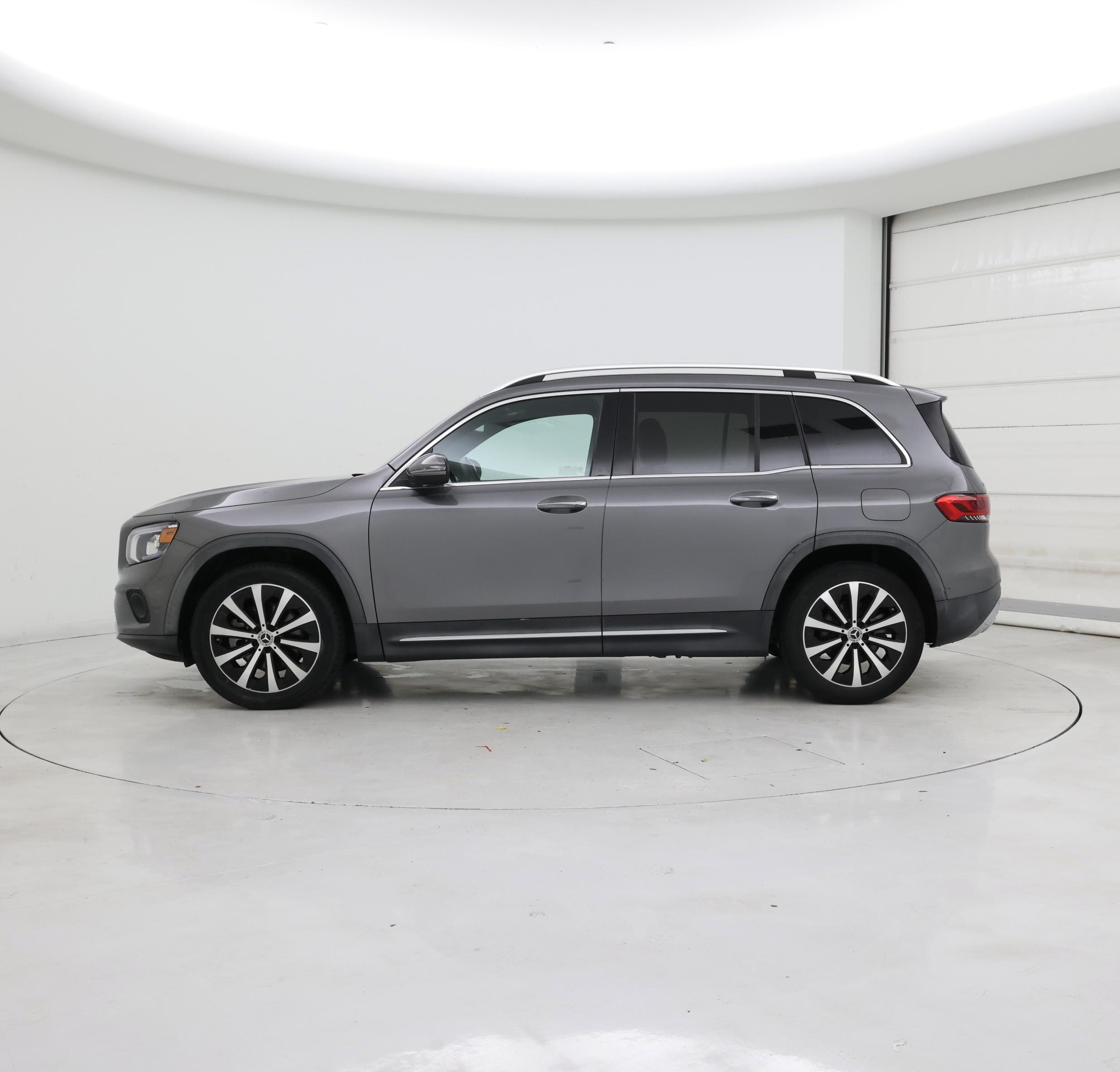 Thumbnail: 2022 Mercedes-Benz GLB - 3