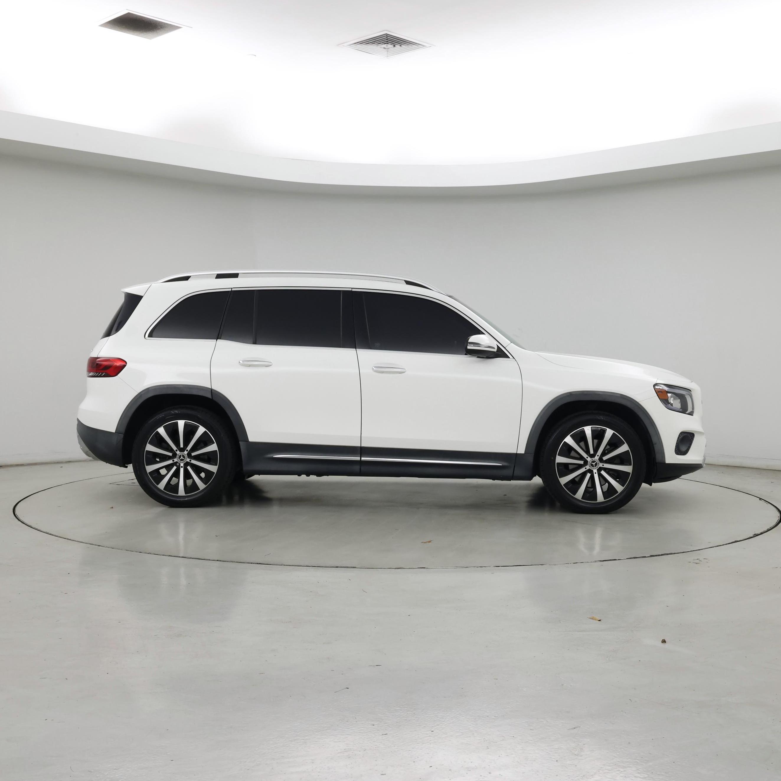 Thumbnail: 2021 Mercedes-Benz GLB - 7