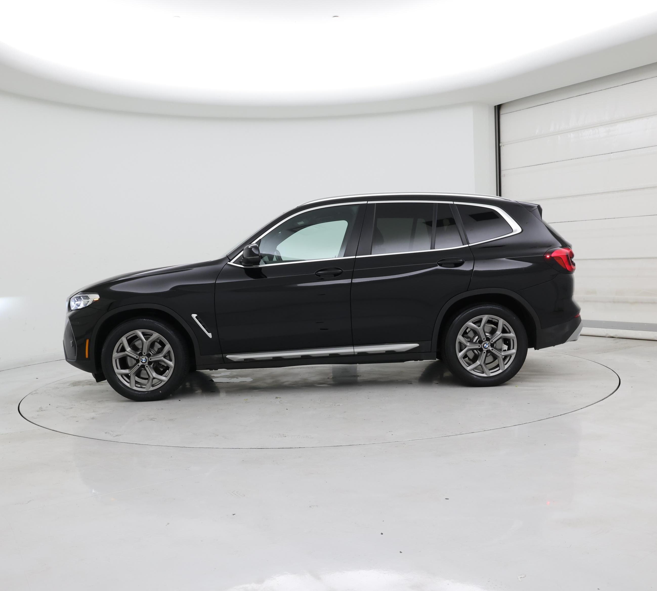 Thumbnail: 2023 BMW X3 - 3