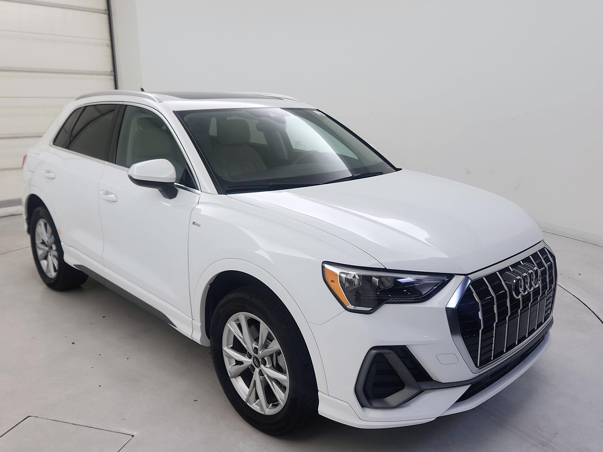 Thumbnail: 2022 Audi Q3 - 1