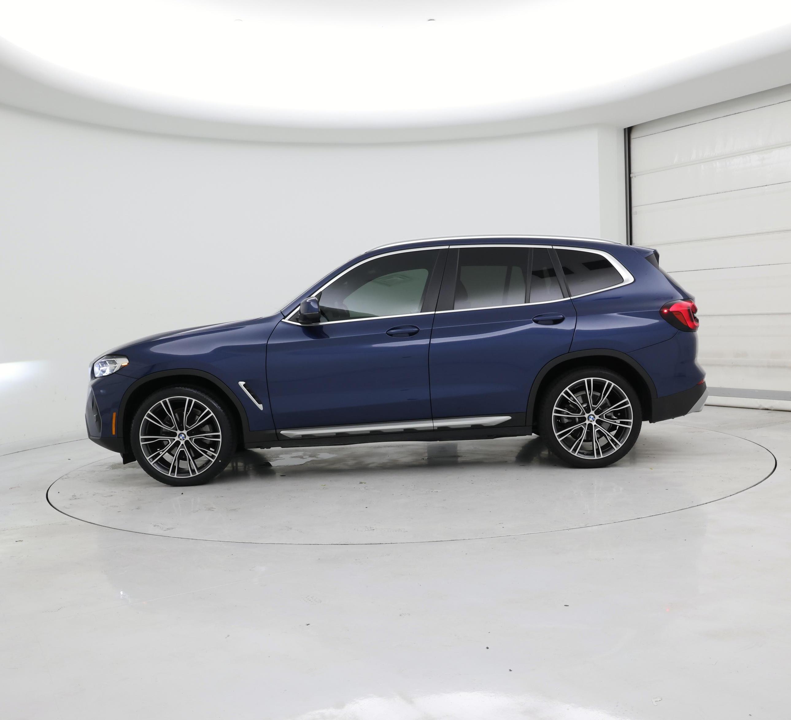 Thumbnail: 2023 BMW X3 - 3