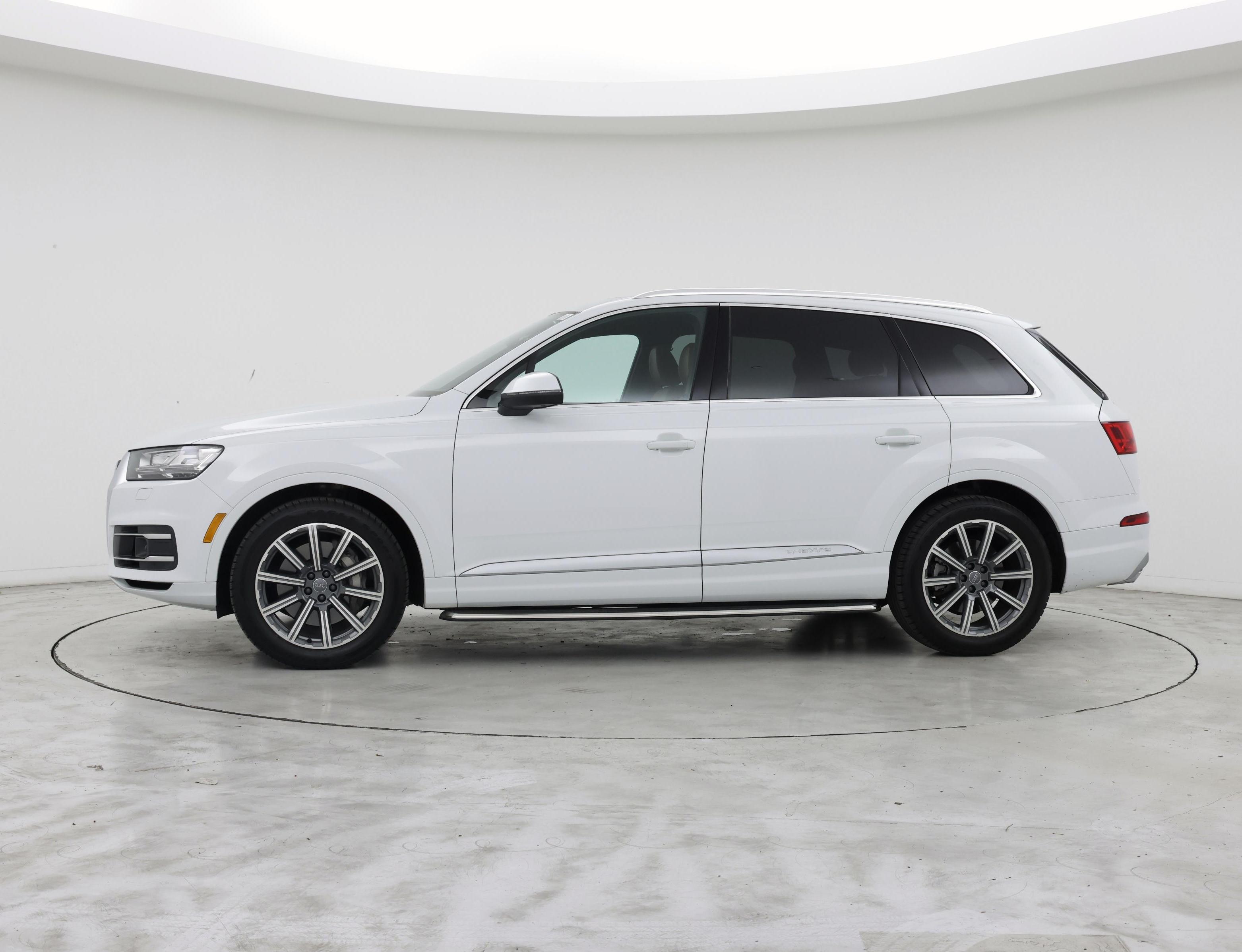 Thumbnail: 2018 Audi Q7 - 3