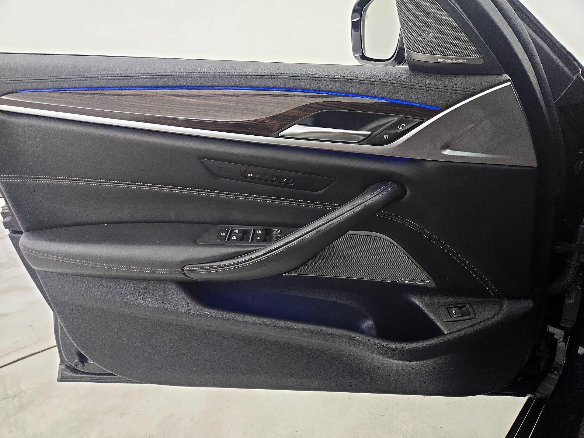 Thumbnail: 2020 BMW 5 Series - 12