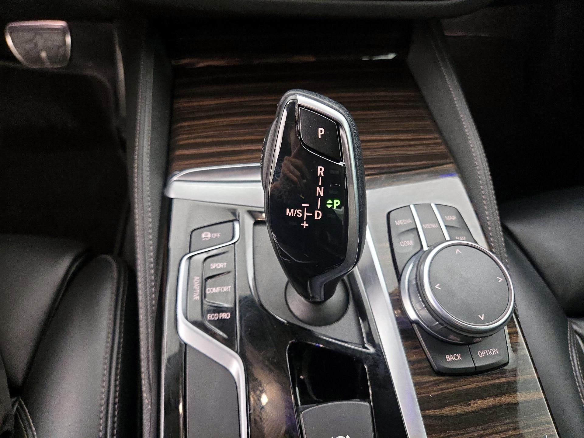 Thumbnail: 2020 BMW 5 Series - 18