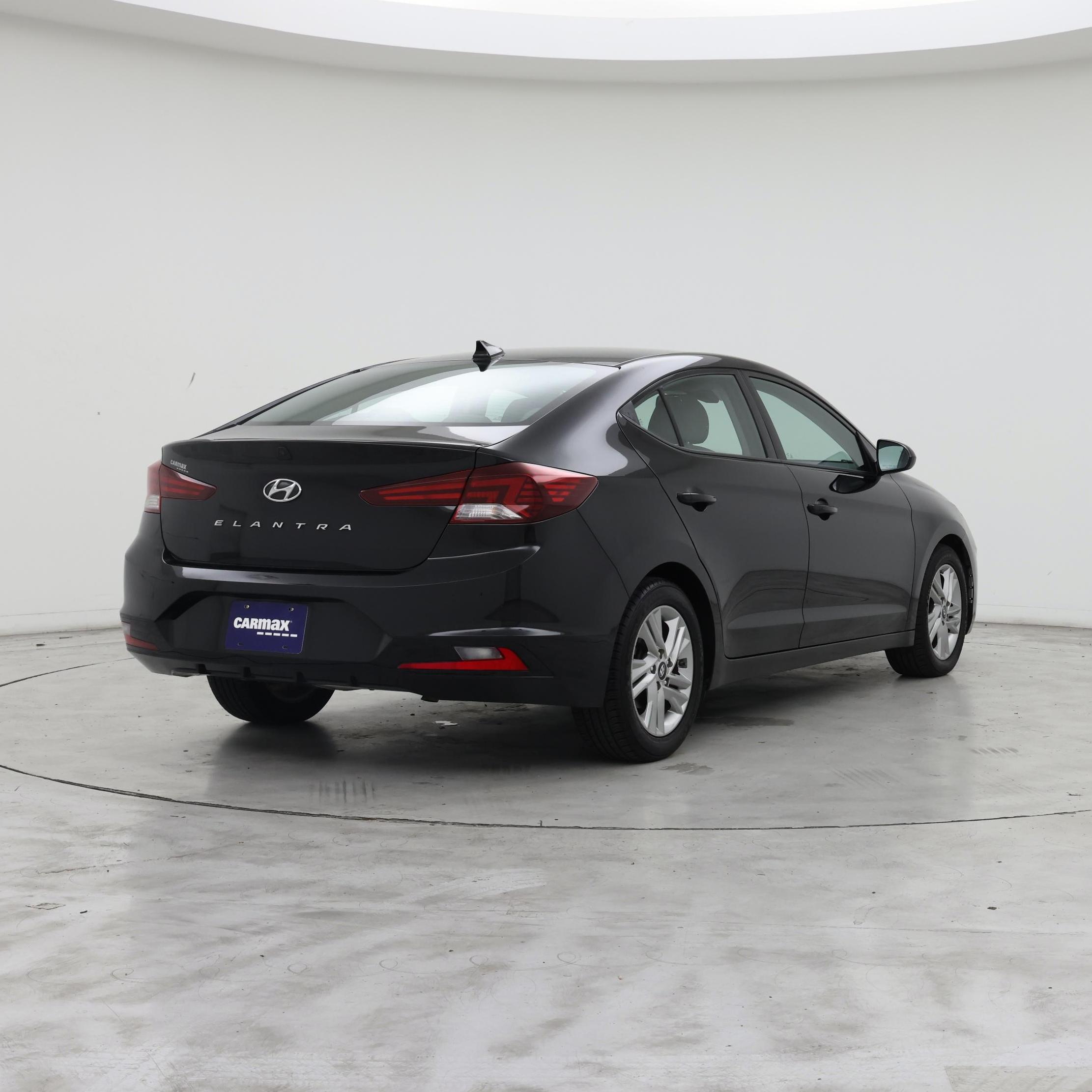 Thumbnail: 2020 Hyundai Elantra - 8