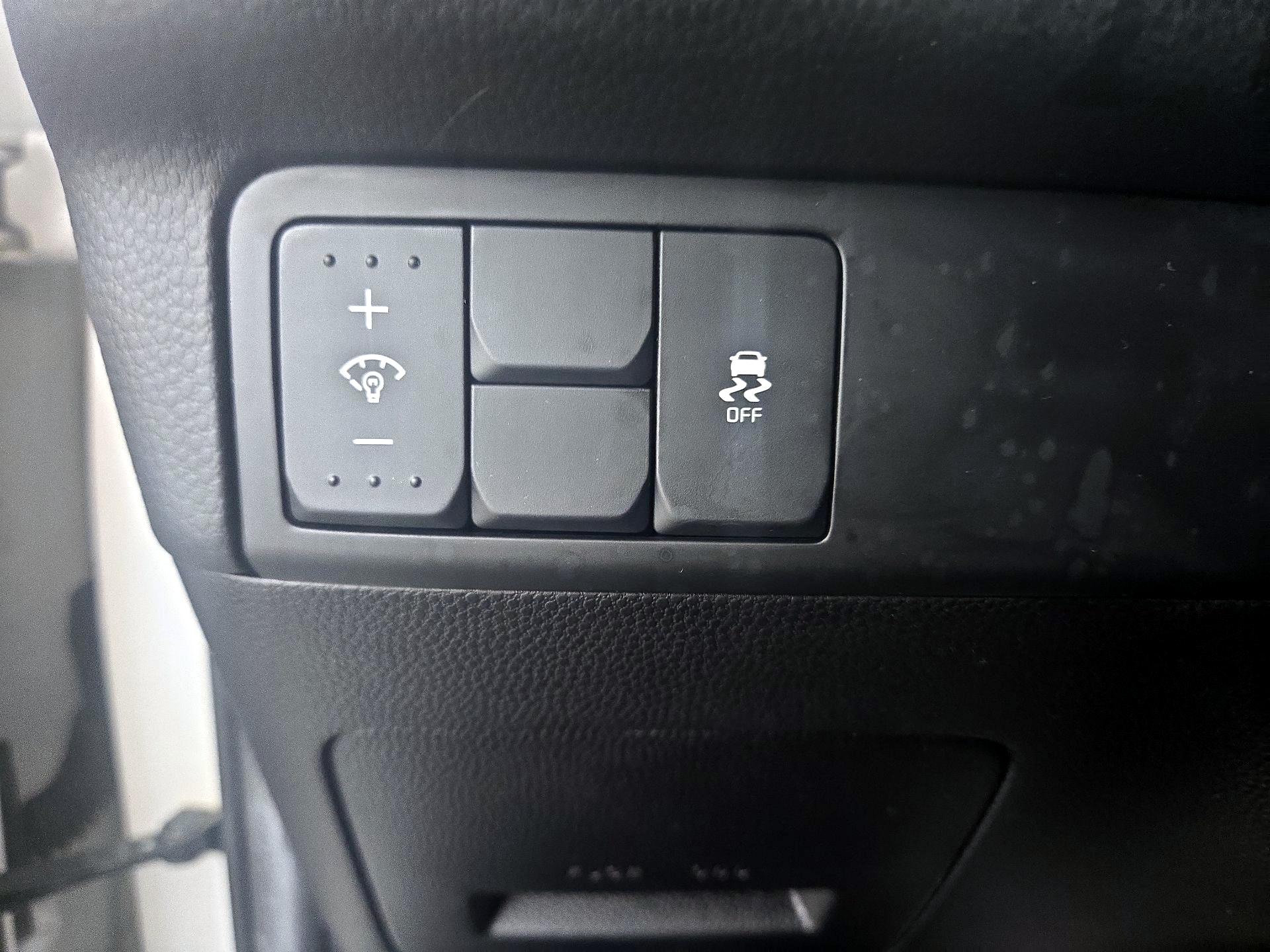 Thumbnail: 2018 Kia Soul - 13