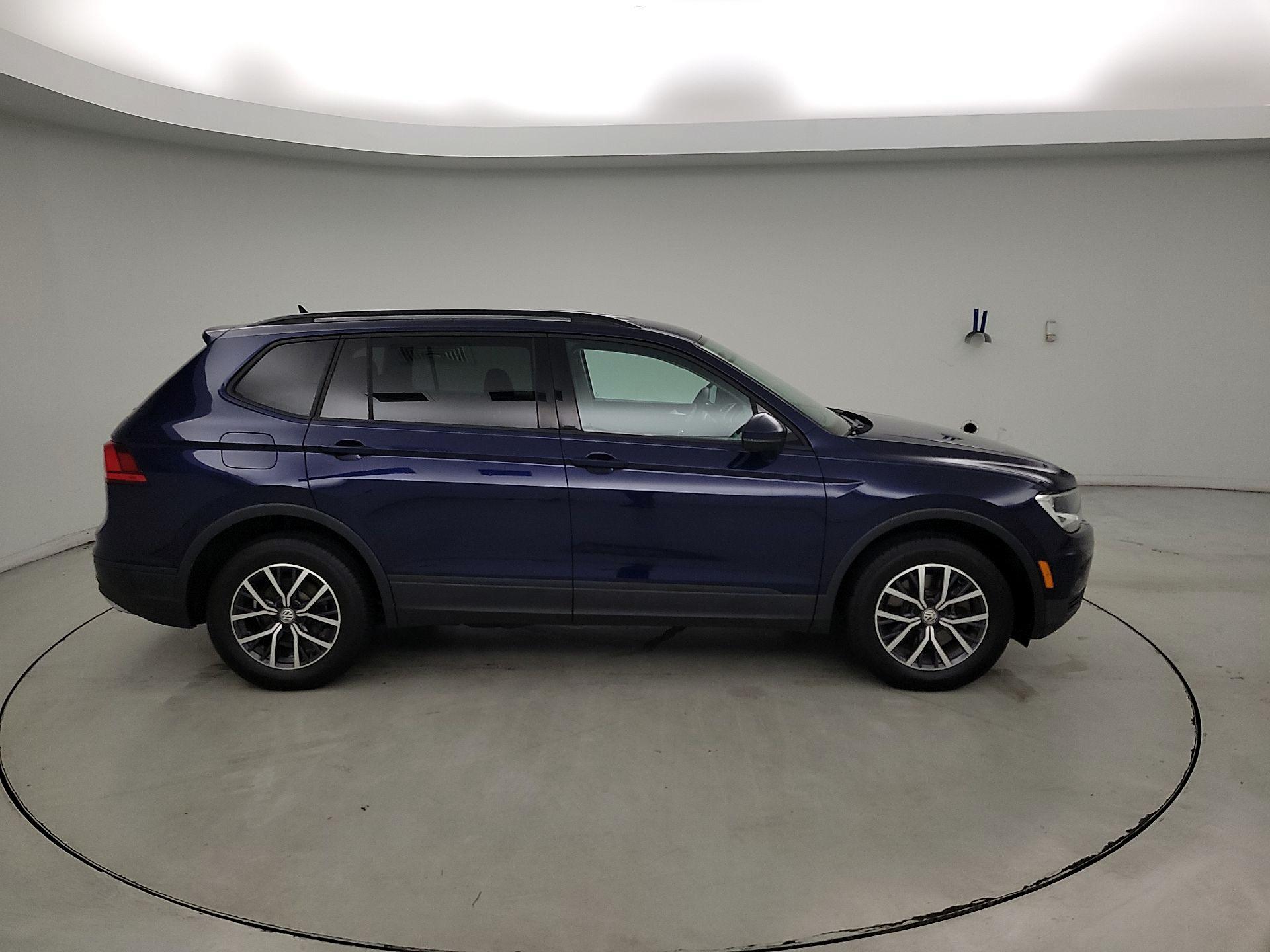 Thumbnail: 2021 Volkswagen Tiguan - 4