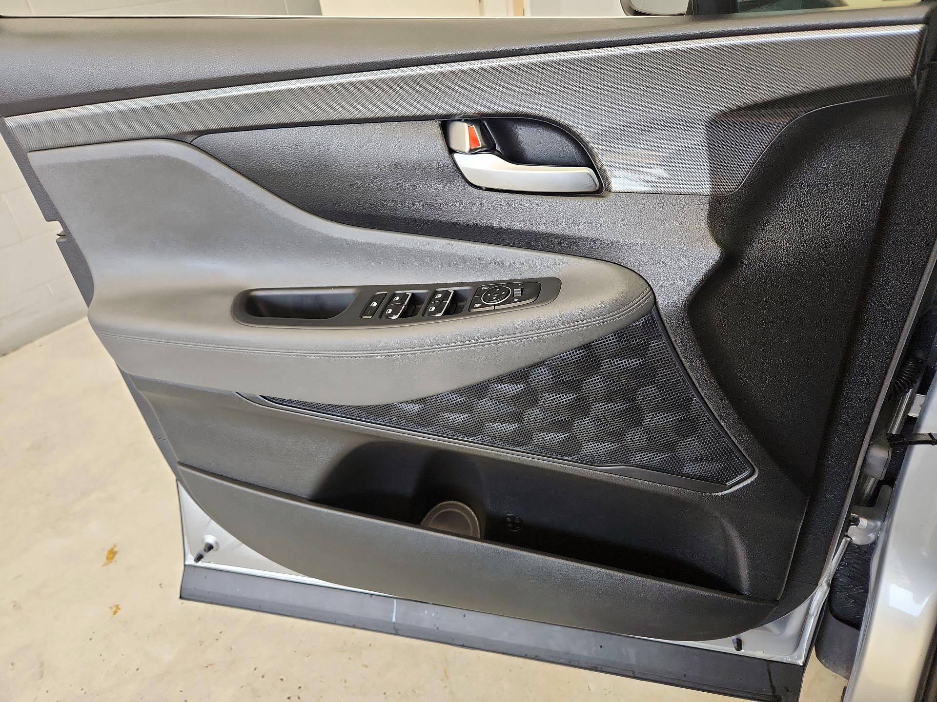 Thumbnail: 2021 Hyundai Santa Fe - 12